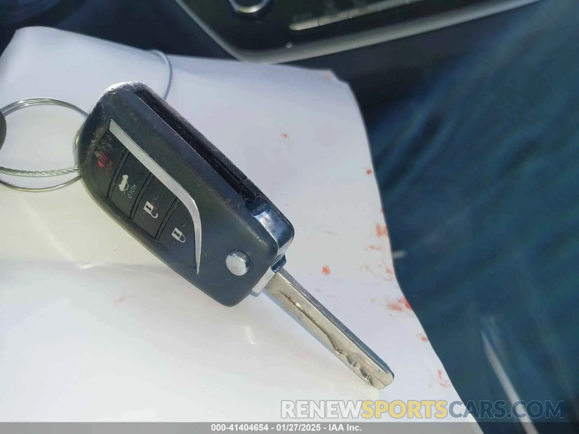 11 fotografías del automóvil dañado JTDEPRAE4LJ085357 TOYOTA COROLLA 2020