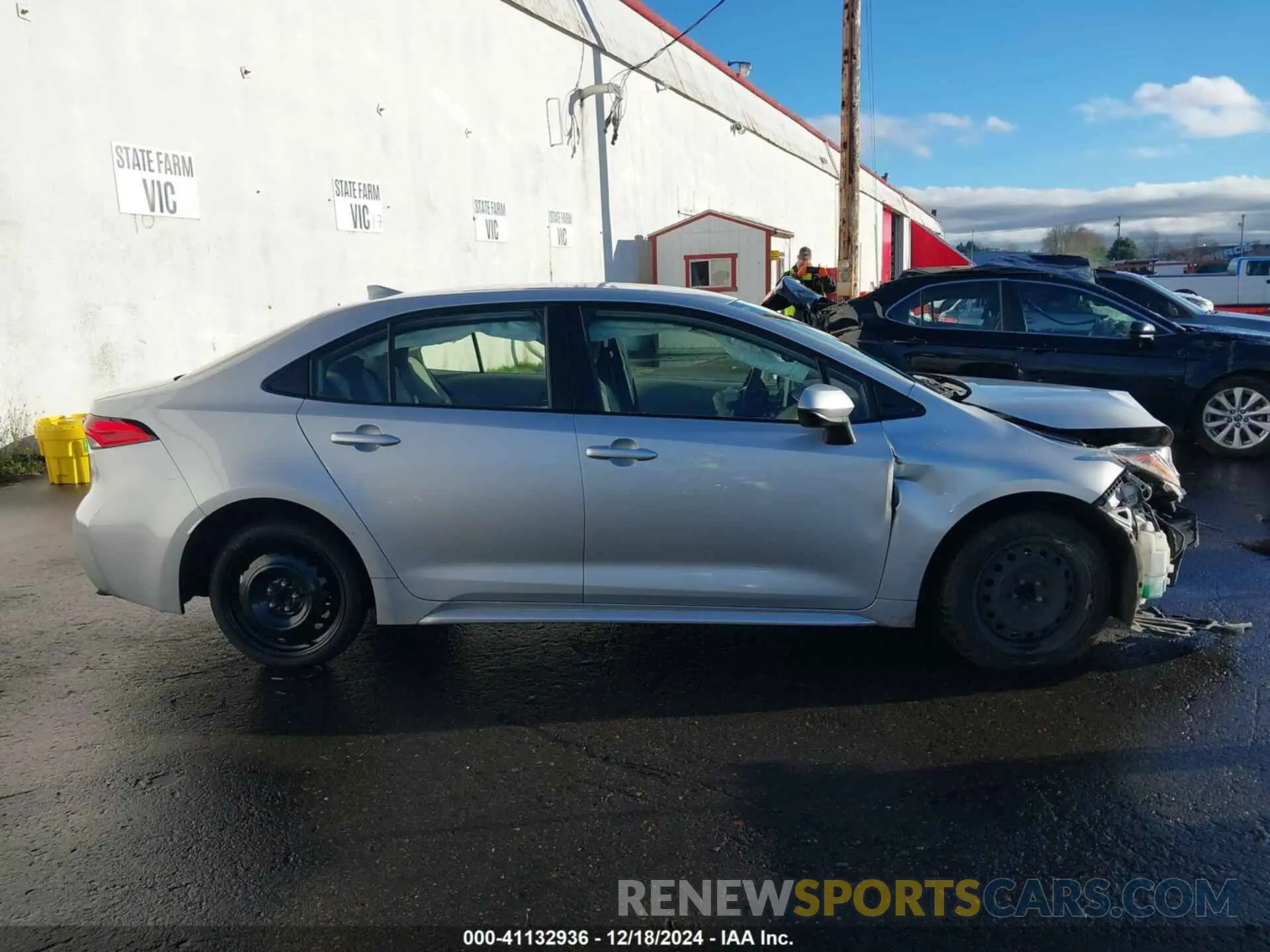 13 fotografías del automóvil dañado JTDEPRAE4LJ090137 TOYOTA COROLLA 2020