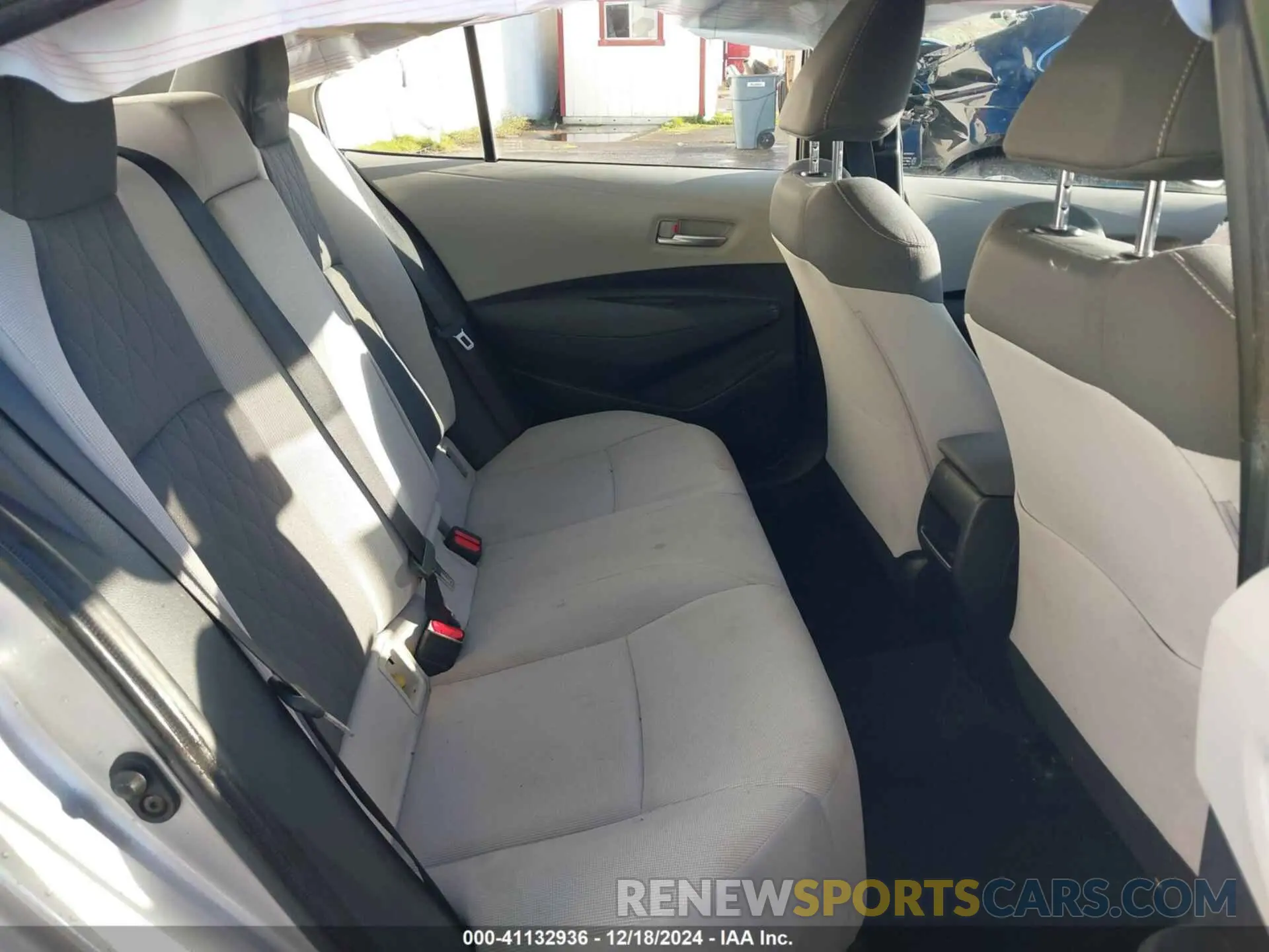 8 fotografías del automóvil dañado JTDEPRAE4LJ090137 TOYOTA COROLLA 2020