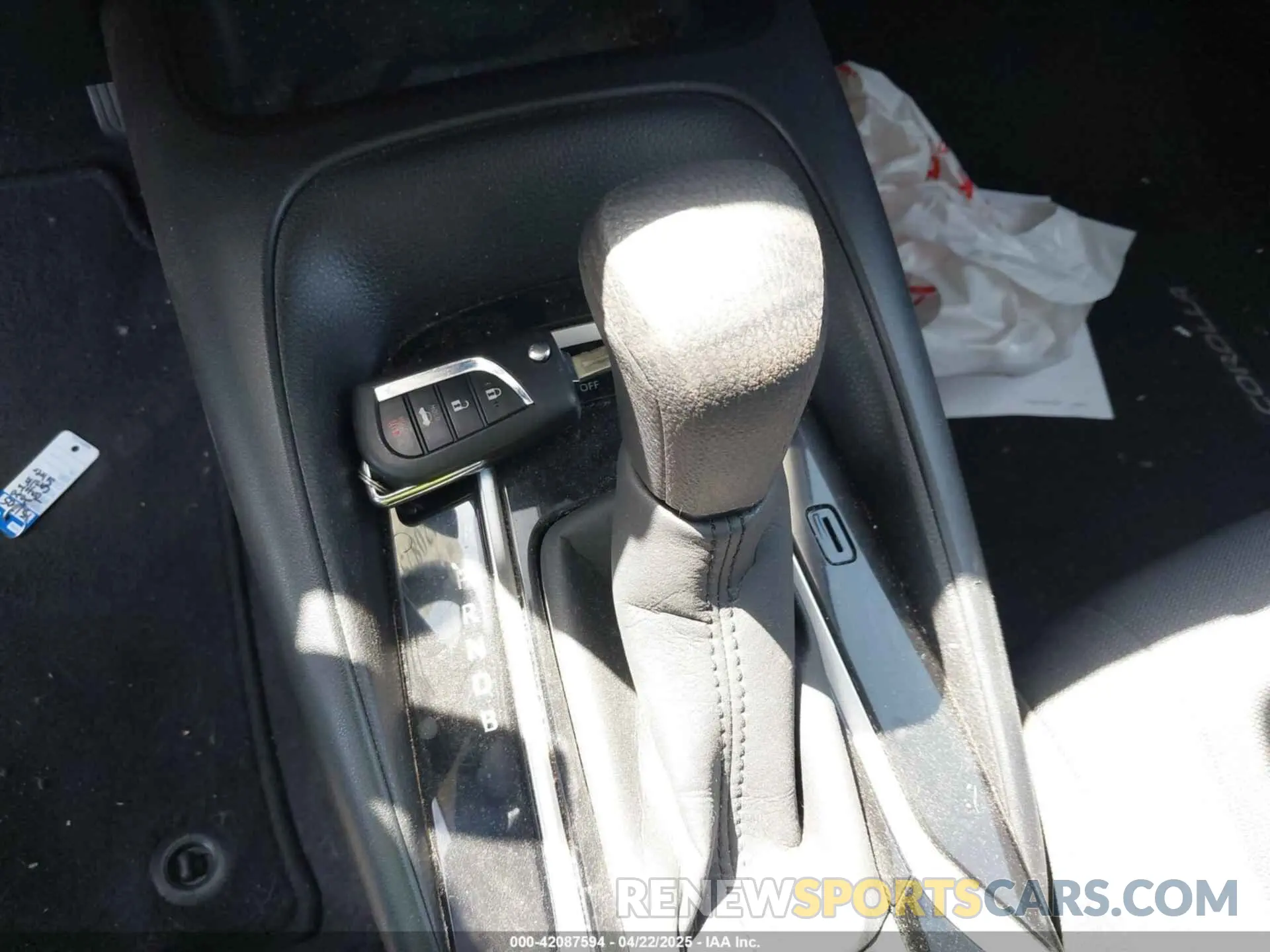 11 fotografías del automóvil dañado JTDEPRAE4LJ090249 TOYOTA COROLLA 2020