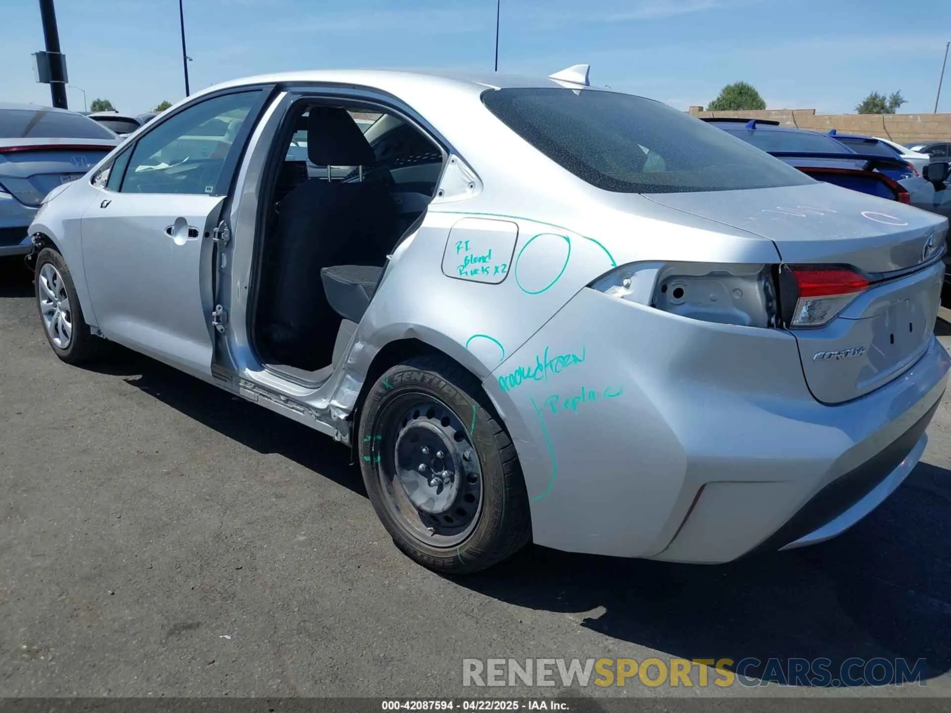 3 fotografías del automóvil dañado JTDEPRAE4LJ090249 TOYOTA COROLLA 2020