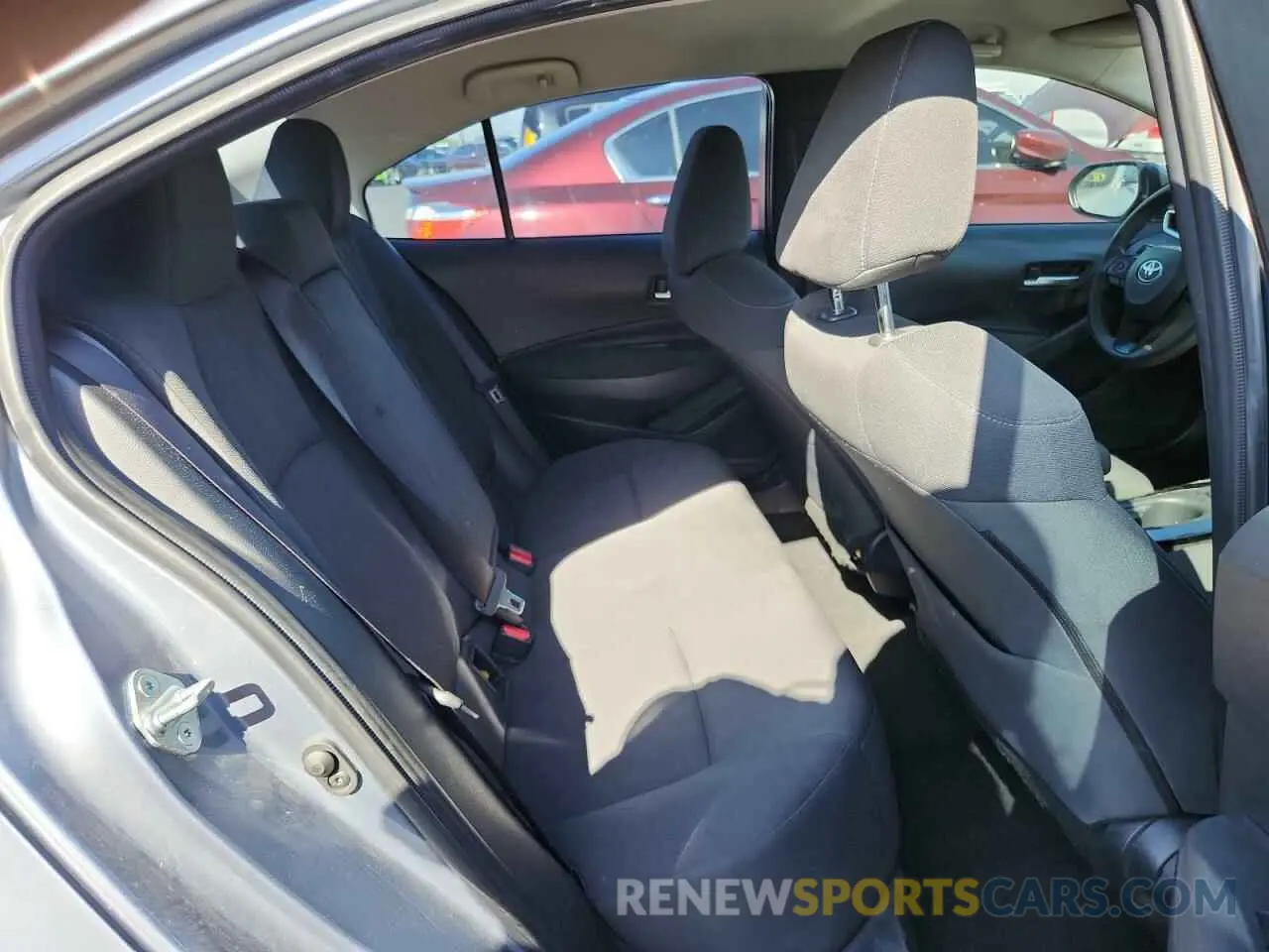 10 fotografías del automóvil dañado JTDEPRAE4LJ090994 TOYOTA COROLLA 2020