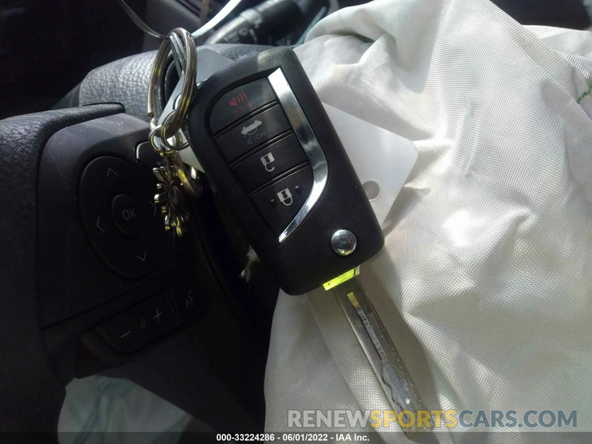 11 fotografías del automóvil dañado JTDEPRAE4LJ114579 TOYOTA COROLLA 2020