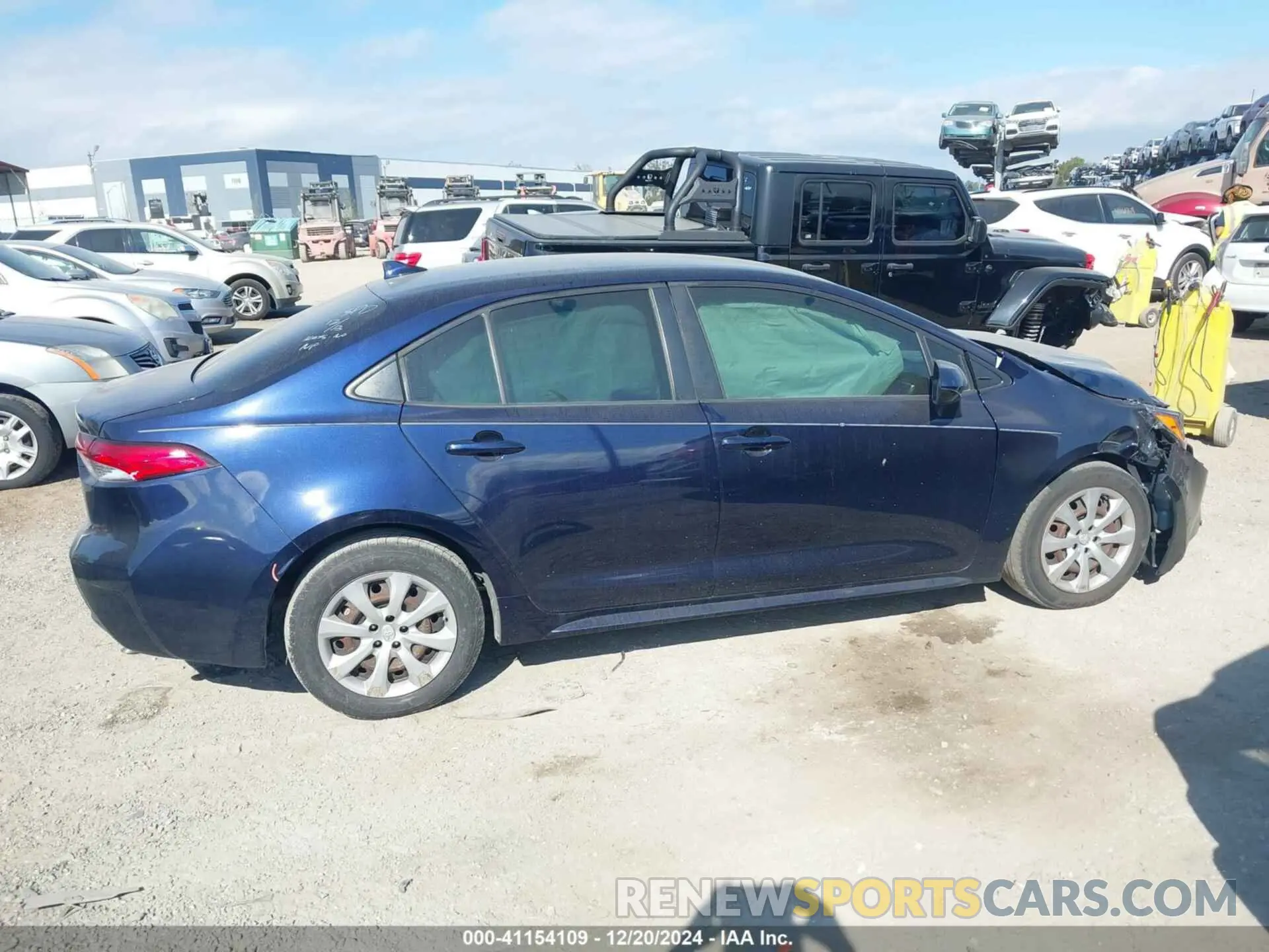 12 fotografías del automóvil dañado JTDEPRAE4LJ115151 TOYOTA COROLLA 2020