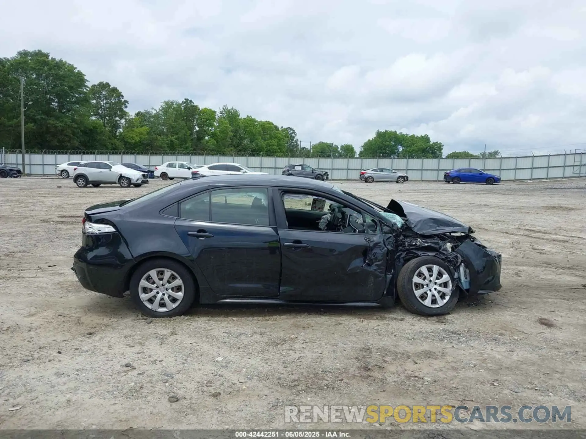 13 fotografías del automóvil dañado JTDEPRAE5LJ059267 TOYOTA COROLLA 2020