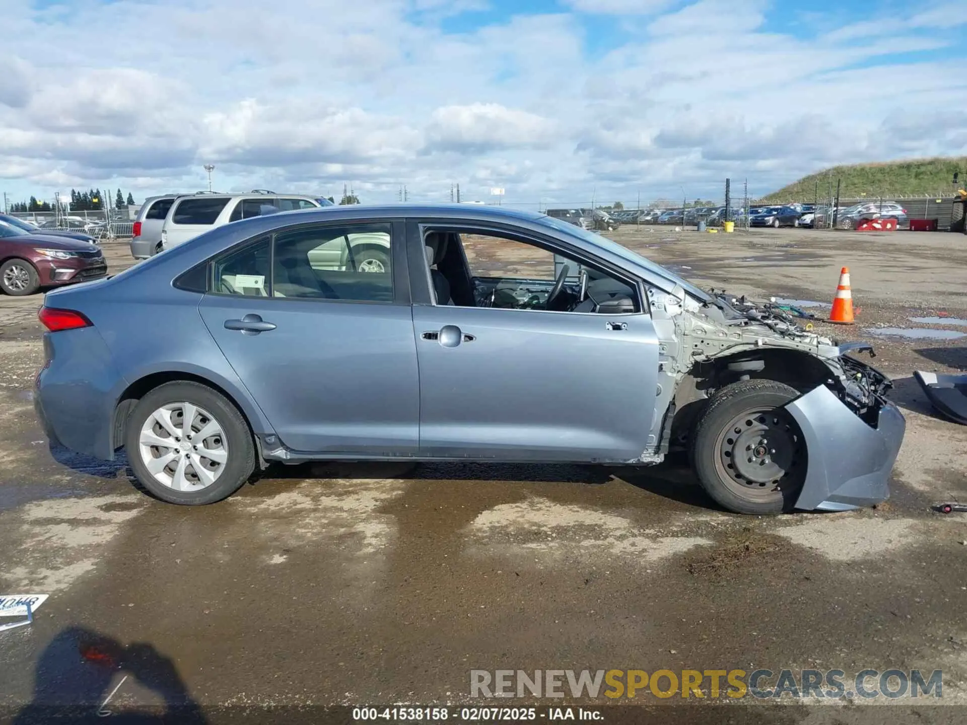 14 fotografías del automóvil dañado JTDEPRAE5LJ066915 TOYOTA COROLLA 2020