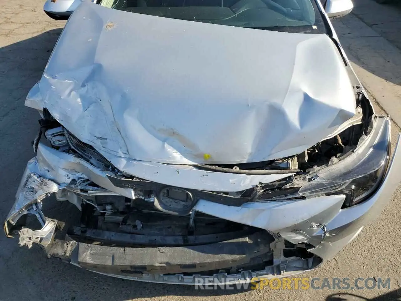 11 fotografías del automóvil dañado JTDEPRAE5LJ079213 TOYOTA COROLLA 2020