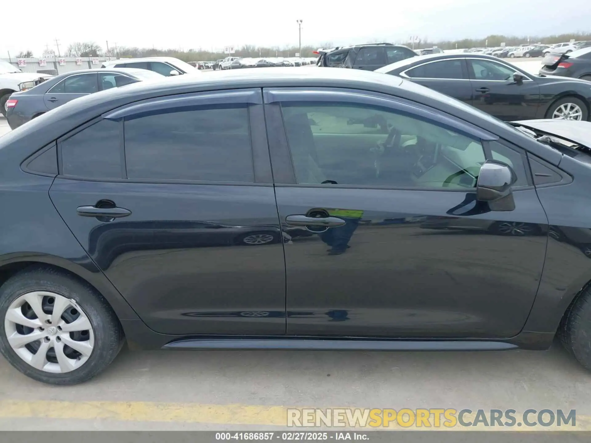 13 fotografías del automóvil dañado JTDEPRAE5LJ081706 TOYOTA COROLLA 2020
