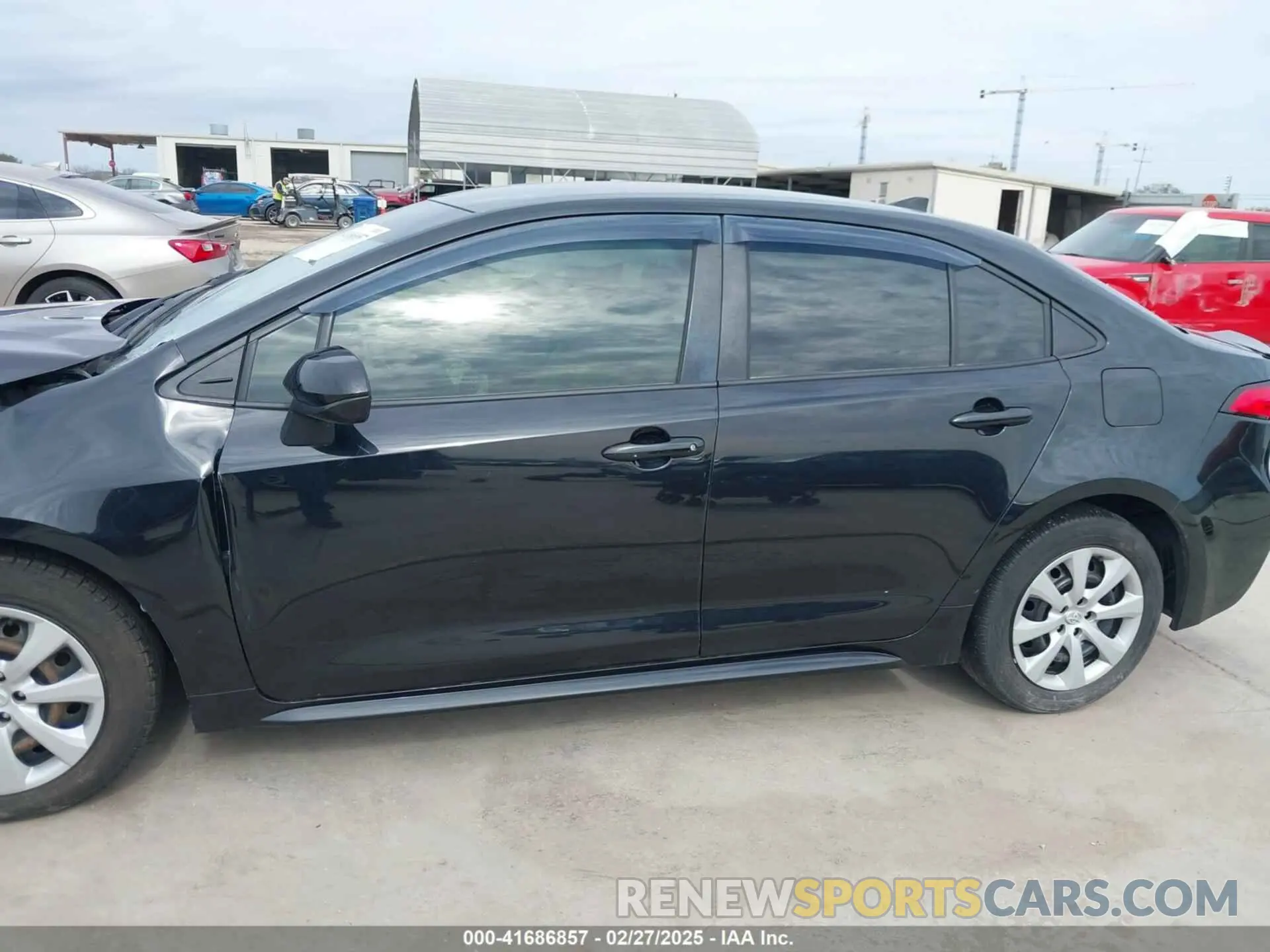 14 fotografías del automóvil dañado JTDEPRAE5LJ081706 TOYOTA COROLLA 2020