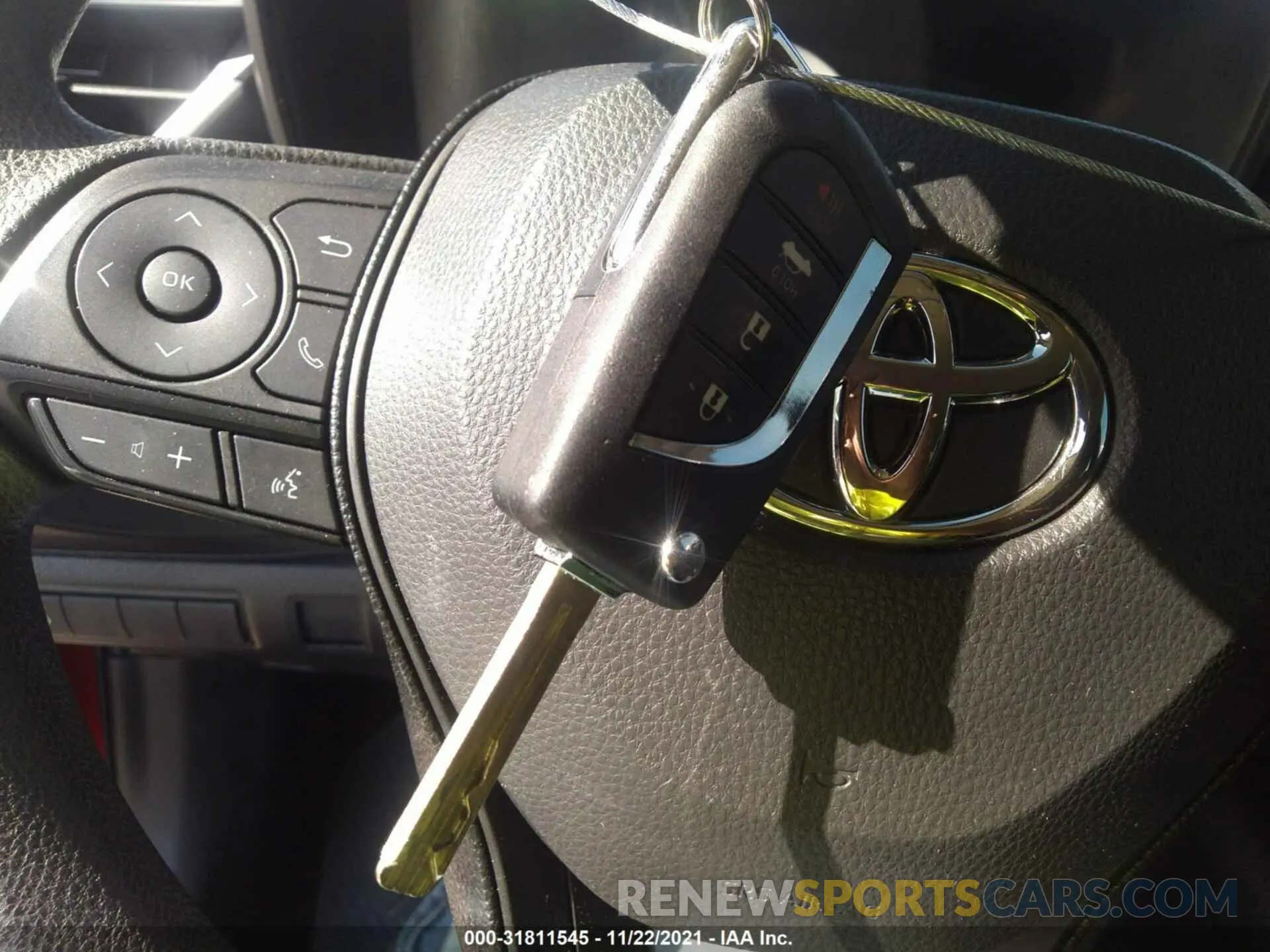 11 fotografías del automóvil dañado JTDEPRAE5LJ083441 TOYOTA COROLLA 2020