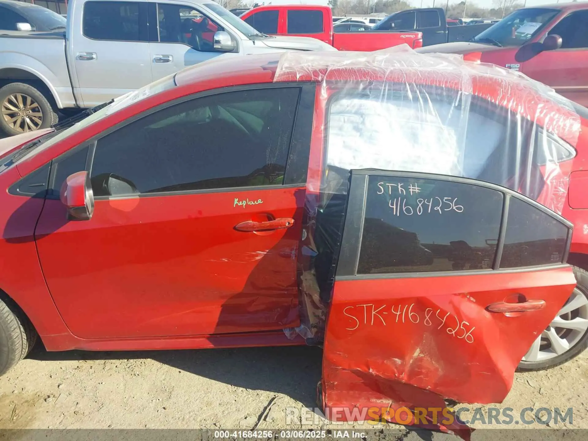 15 fotografías del automóvil dañado JTDEPRAE5LJ106071 TOYOTA COROLLA 2020