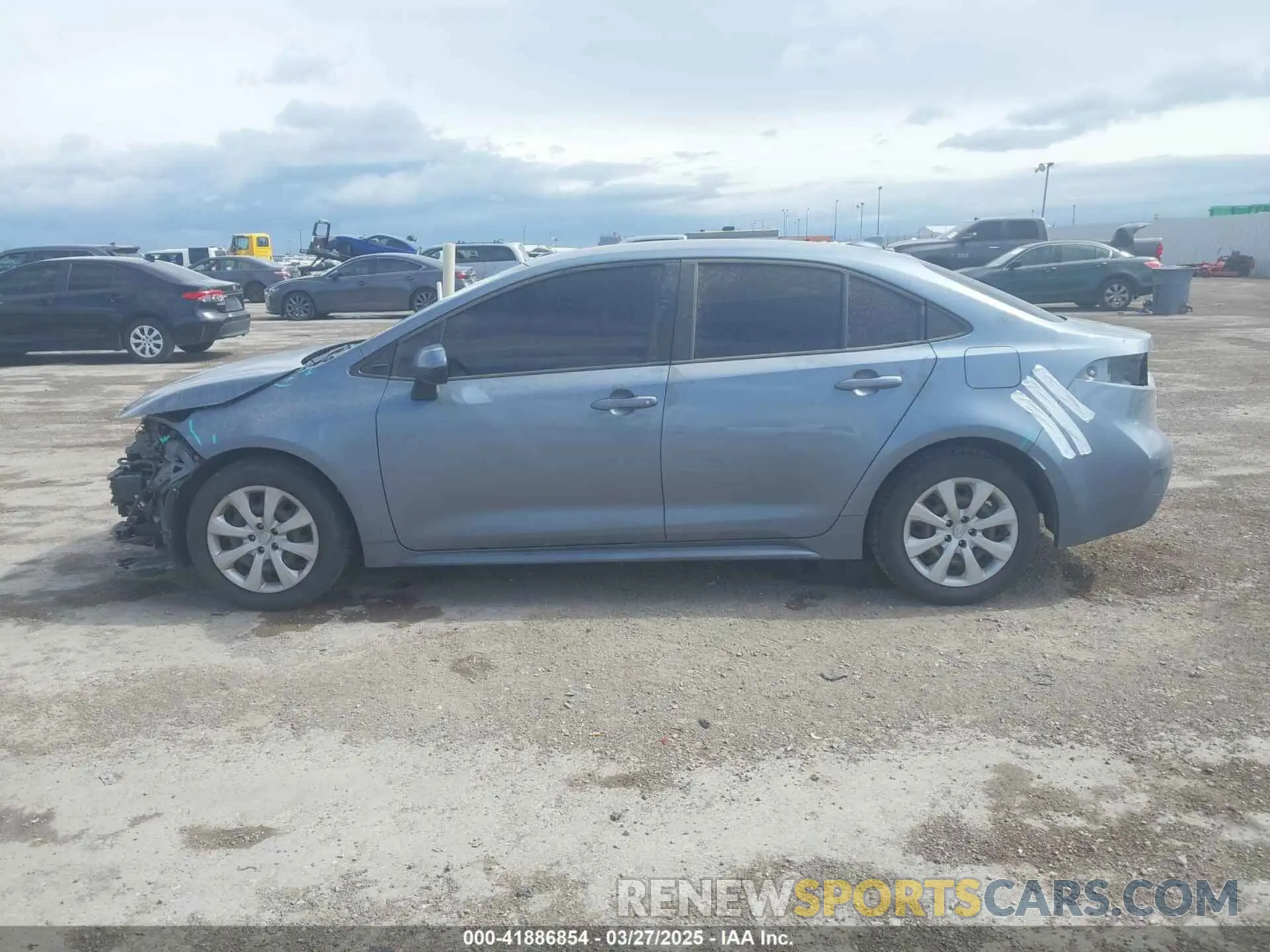 15 fotografías del automóvil dañado JTDEPRAE5LJ116101 TOYOTA COROLLA 2020