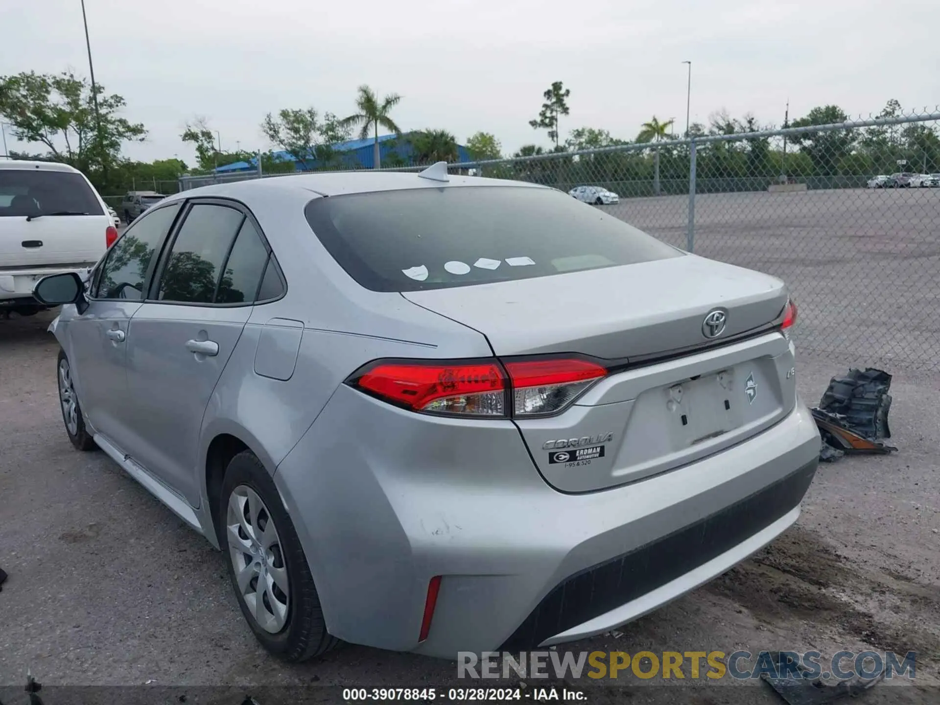 3 fotografías del automóvil dañado JTDEPRAE6LJ023040 TOYOTA COROLLA 2020