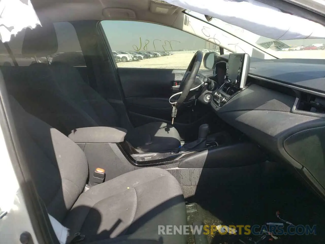5 fotografías del automóvil dañado JTDEPRAE6LJ029369 TOYOTA COROLLA 2020