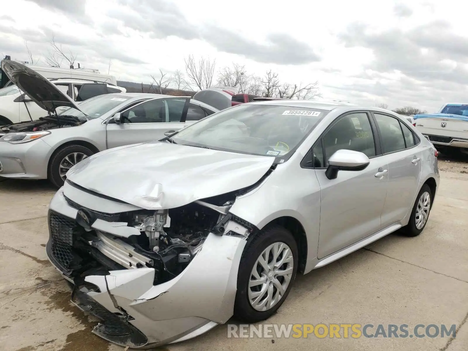 2 fotografías del automóvil dañado JTDEPRAE6LJ036192 TOYOTA COROLLA 2020