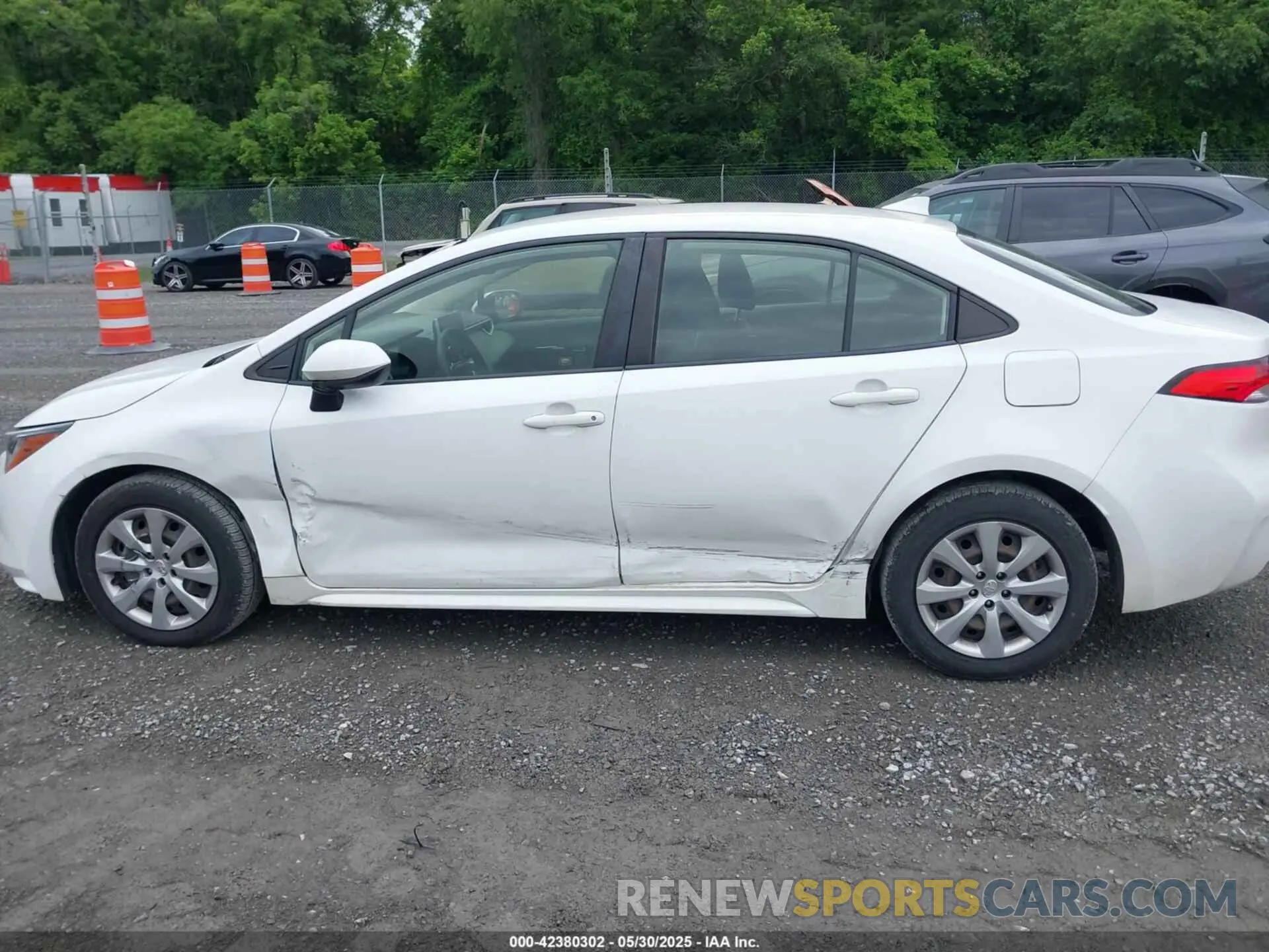 14 fotografías del automóvil dañado JTDEPRAE6LJ046141 TOYOTA COROLLA 2020