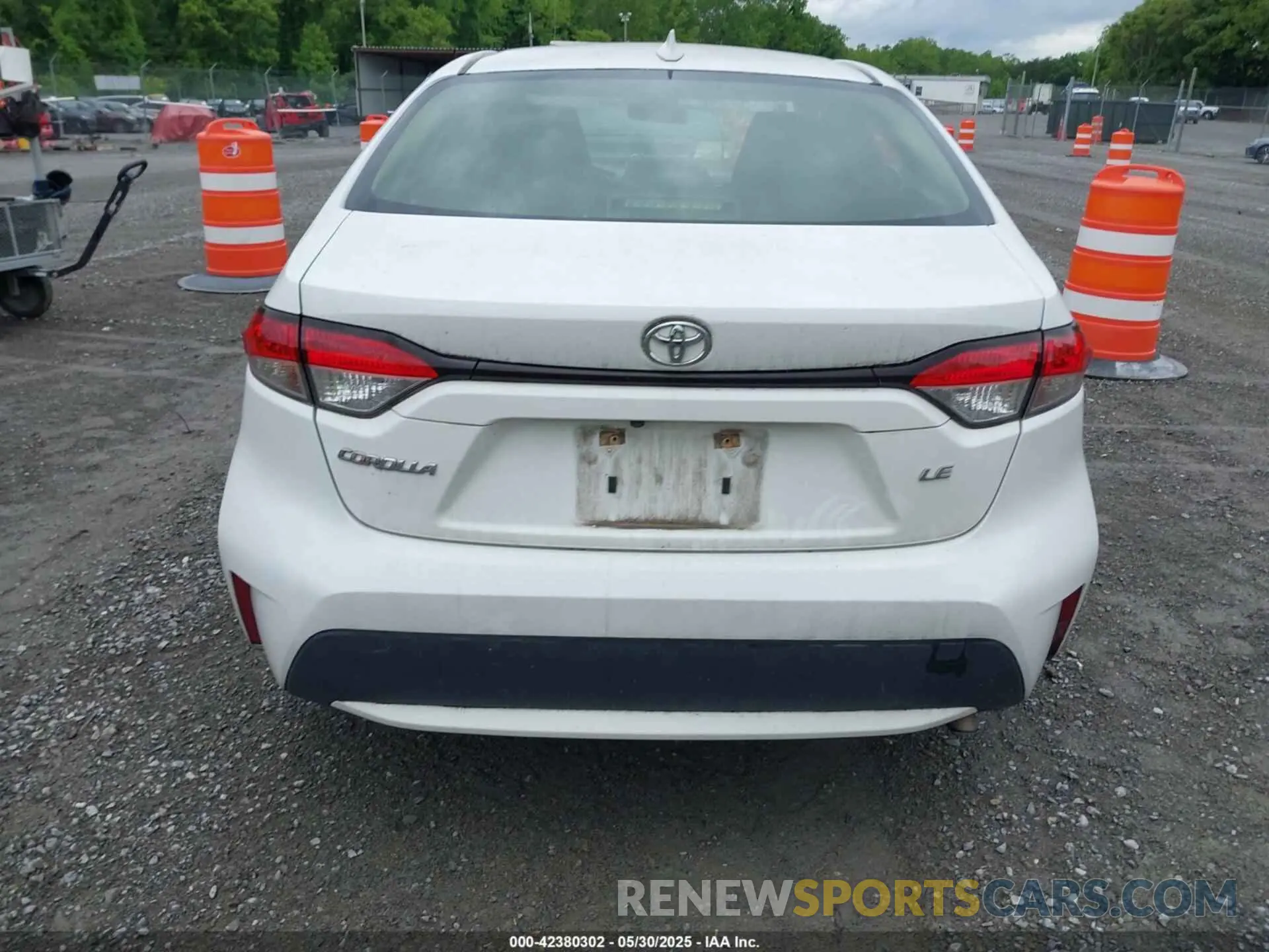 16 fotografías del automóvil dañado JTDEPRAE6LJ046141 TOYOTA COROLLA 2020