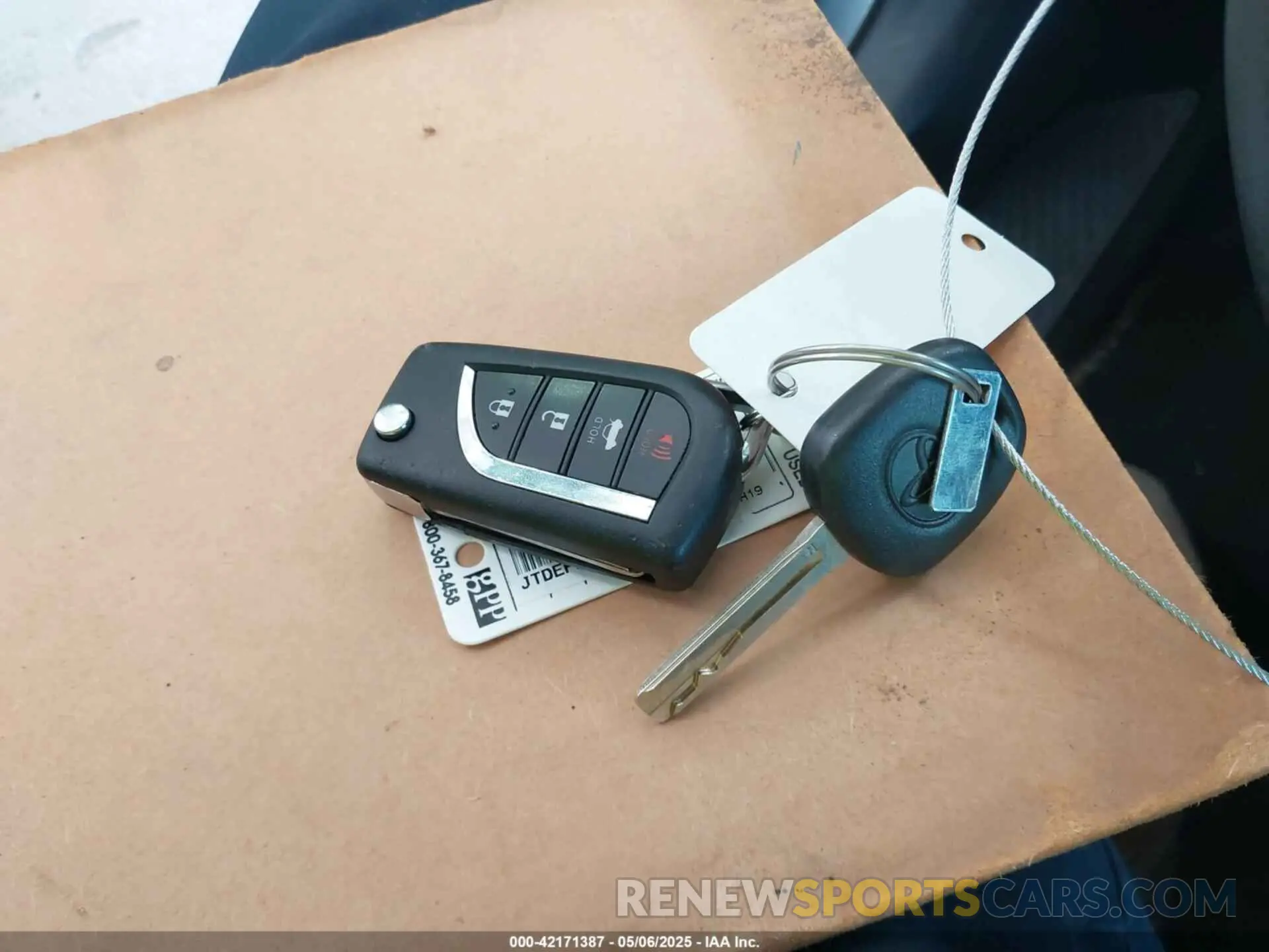 11 fotografías del automóvil dañado JTDEPRAE6LJ065241 TOYOTA COROLLA 2020