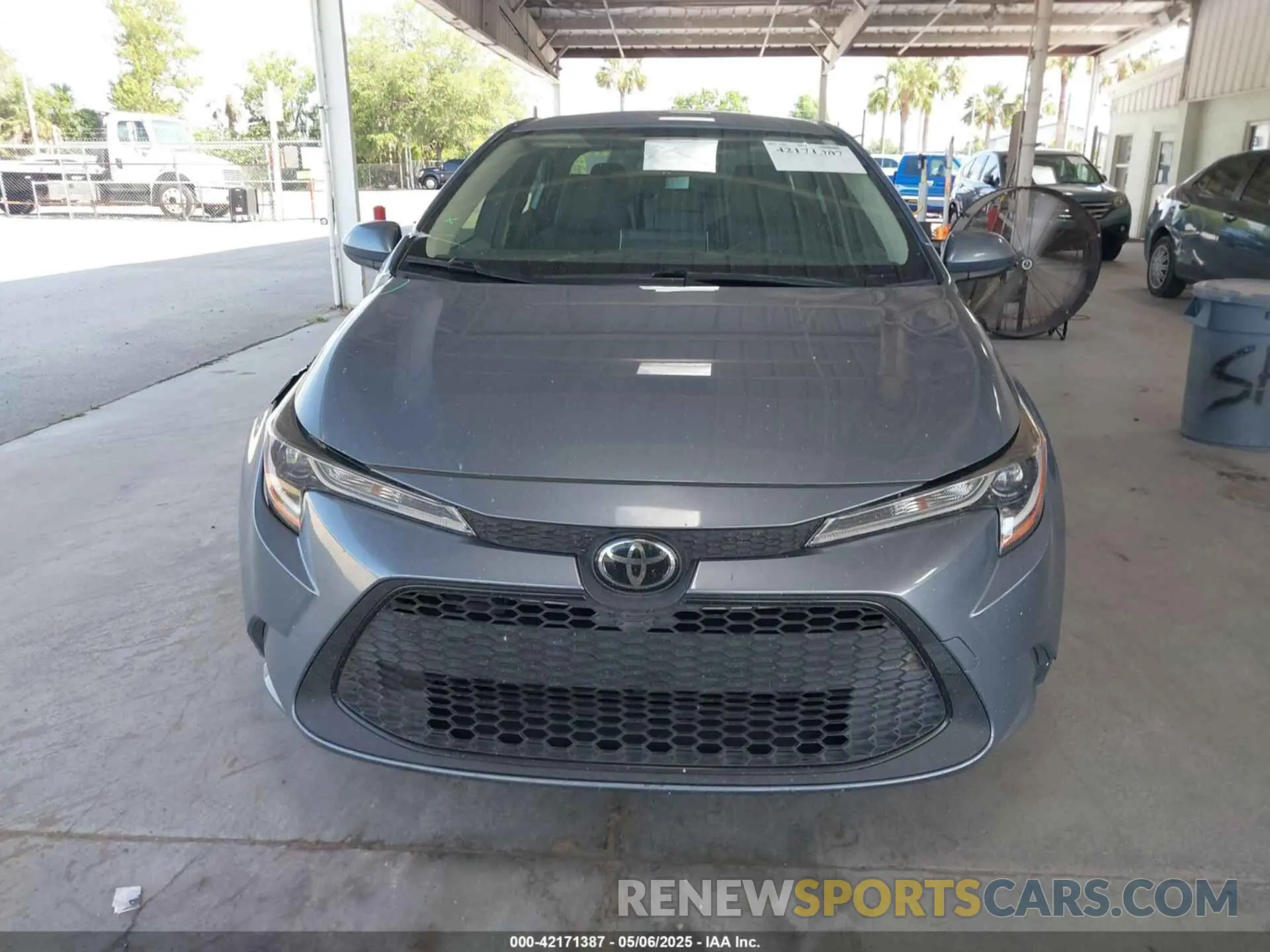 12 fotografías del automóvil dañado JTDEPRAE6LJ065241 TOYOTA COROLLA 2020