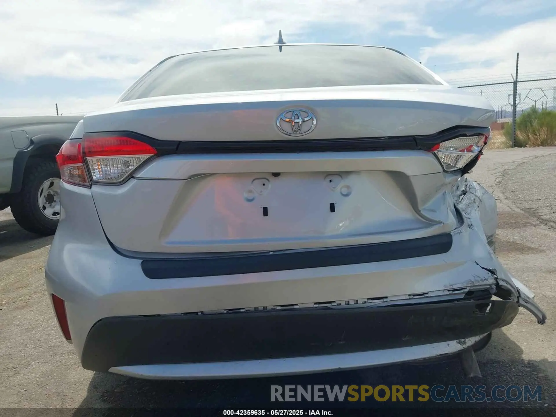 16 fotografías del automóvil dañado JTDEPRAE6LJ079009 TOYOTA COROLLA 2020
