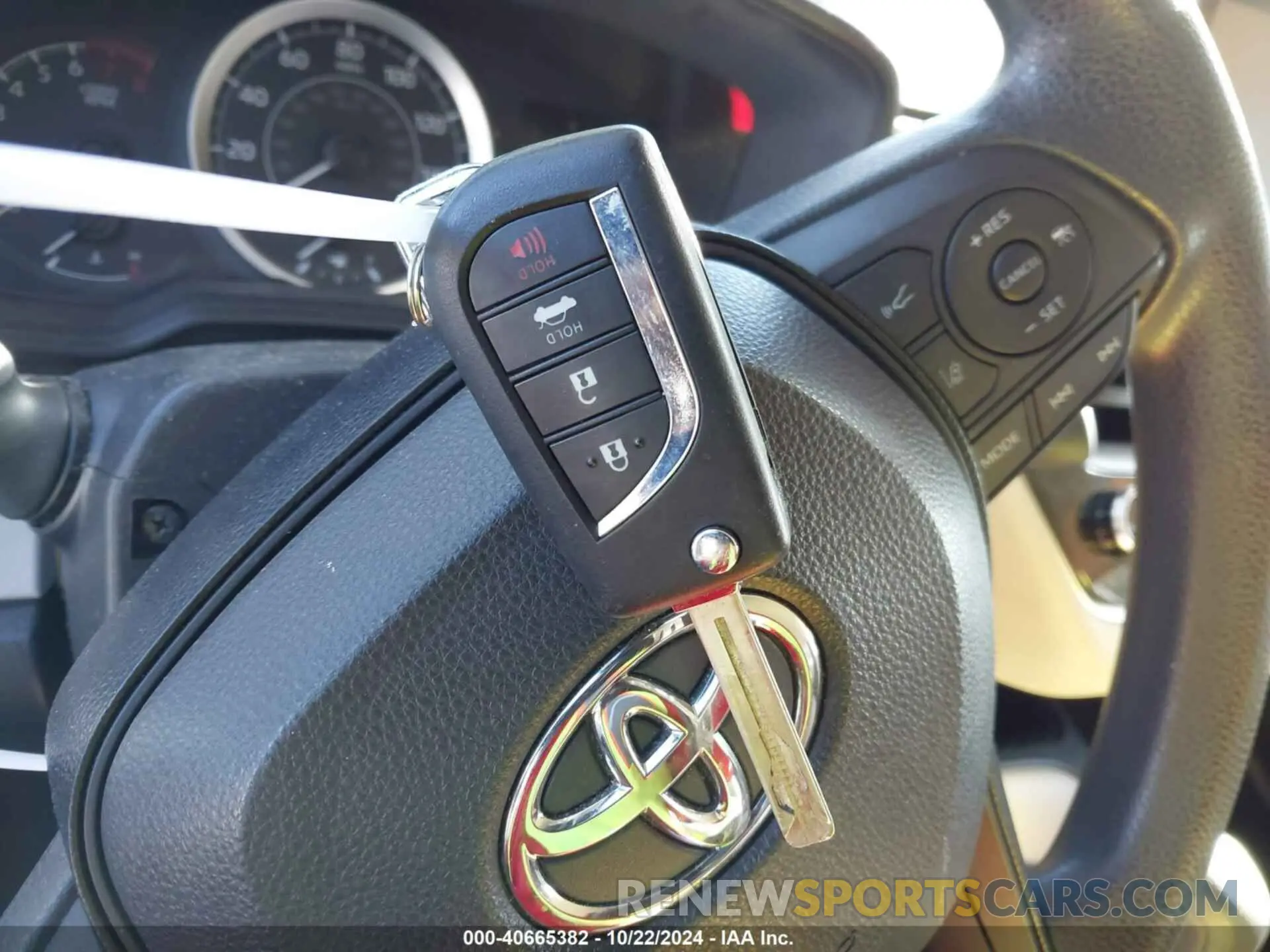 11 fotografías del automóvil dañado JTDEPRAE6LJ098398 TOYOTA COROLLA 2020