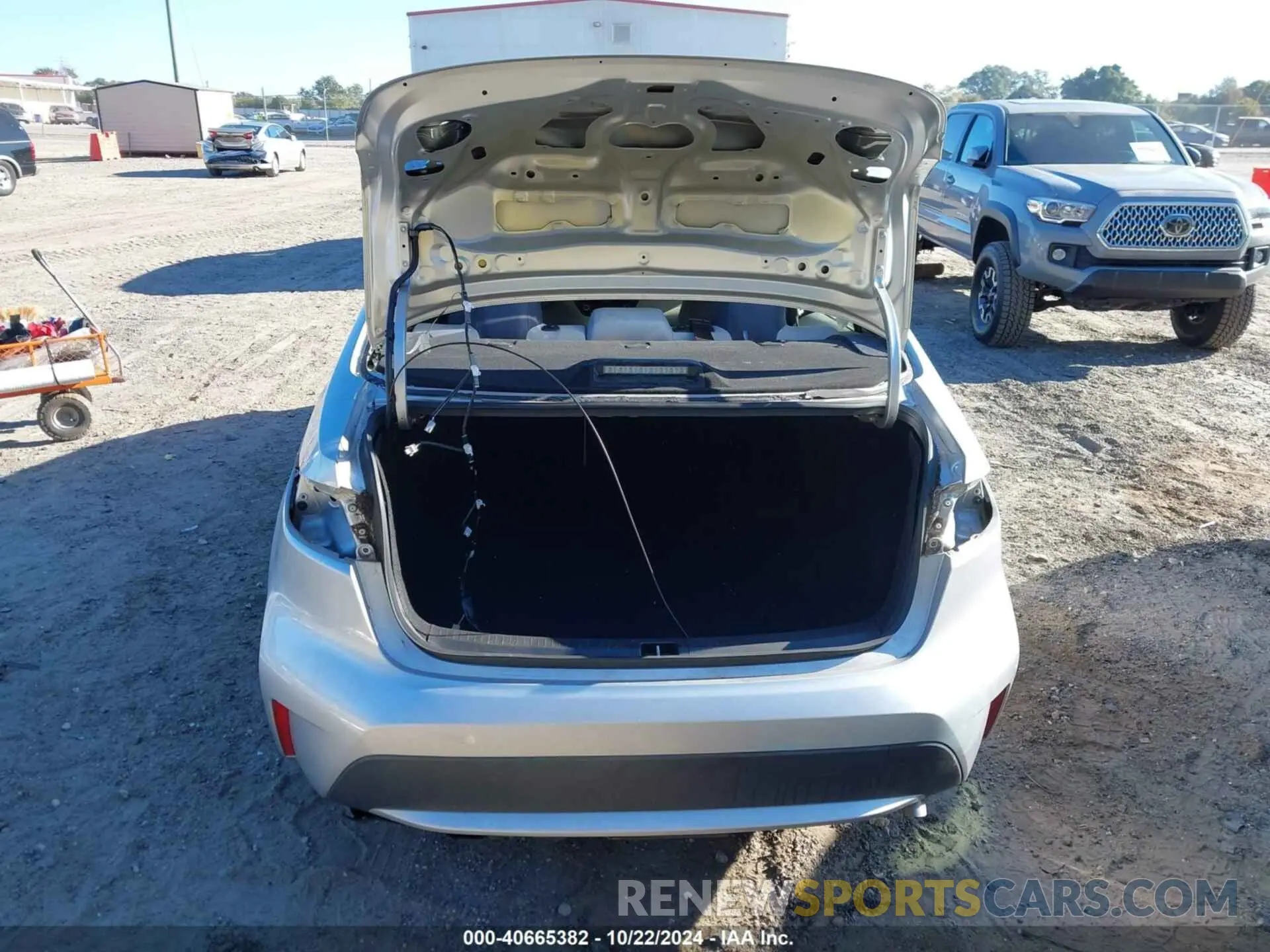 17 fotografías del automóvil dañado JTDEPRAE6LJ098398 TOYOTA COROLLA 2020