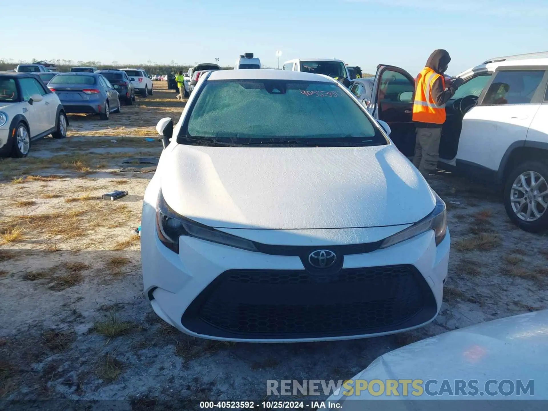 12 fotografías del automóvil dañado JTDEPRAE6LJ100215 TOYOTA COROLLA 2020