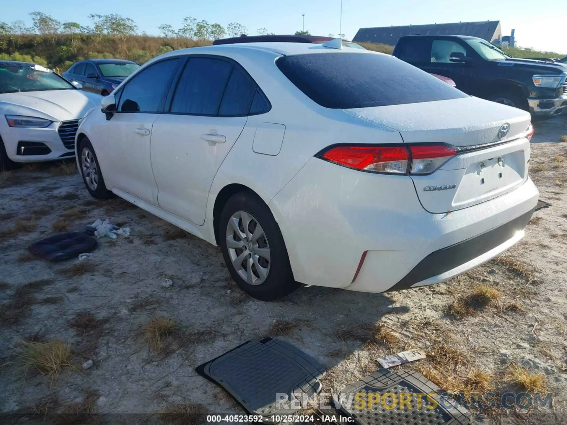 3 fotografías del automóvil dañado JTDEPRAE6LJ100215 TOYOTA COROLLA 2020