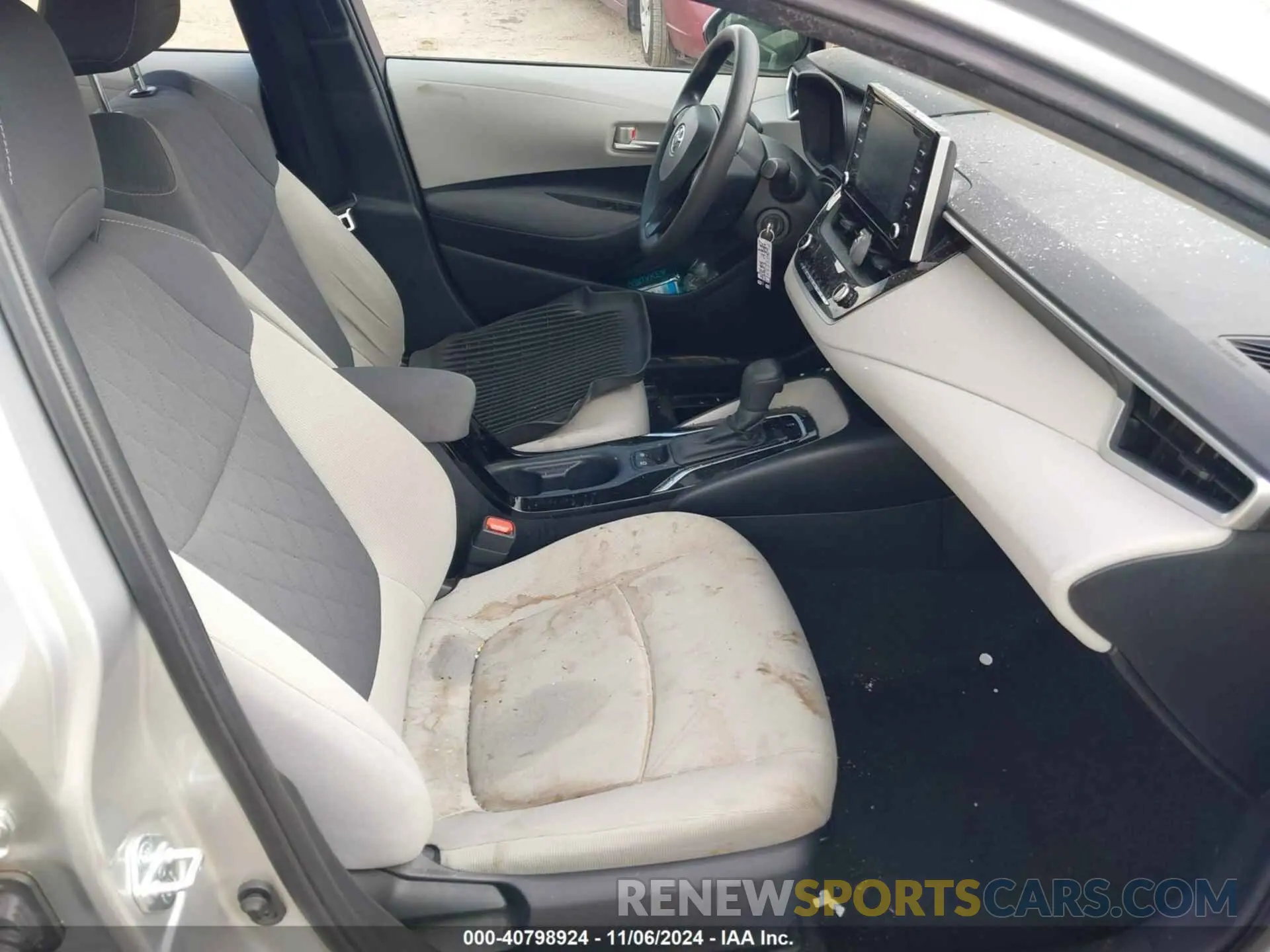 5 fotografías del automóvil dañado JTDEPRAE7LJ010538 TOYOTA COROLLA 2020