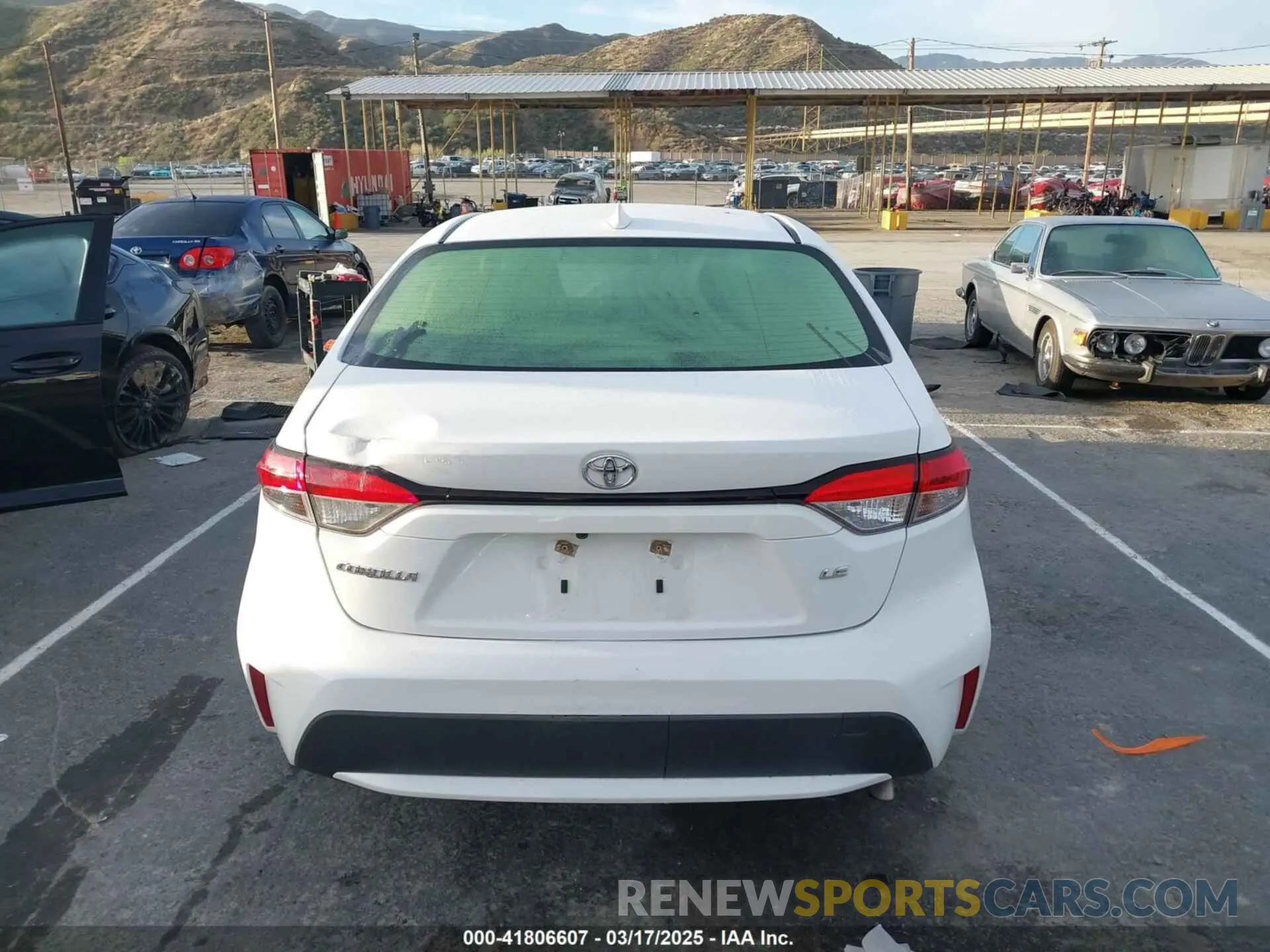 16 fotografías del automóvil dañado JTDEPRAE7LJ032961 TOYOTA COROLLA 2020