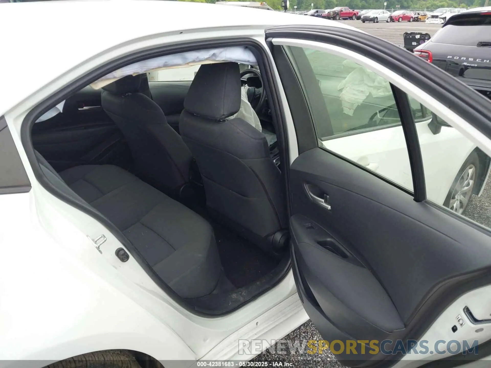 8 fotografías del automóvil dañado JTDEPRAE7LJ041501 TOYOTA COROLLA 2020