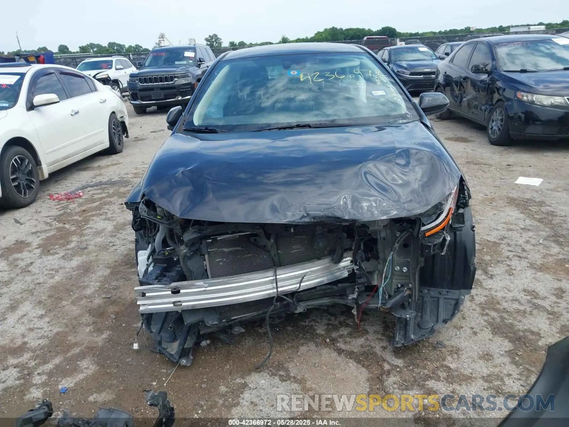 12 fotografías del automóvil dañado JTDEPRAE7LJ061862 TOYOTA COROLLA 2020
