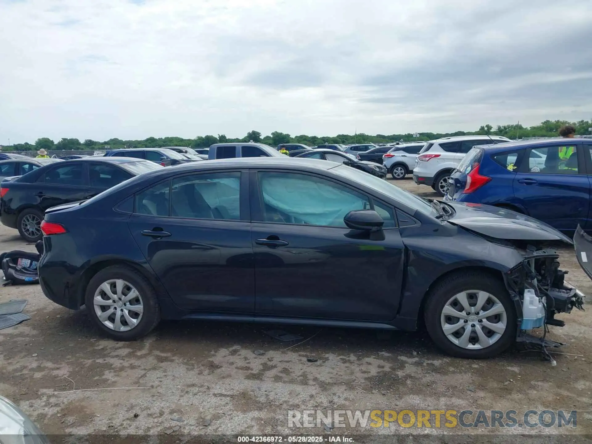 13 fotografías del automóvil dañado JTDEPRAE7LJ061862 TOYOTA COROLLA 2020