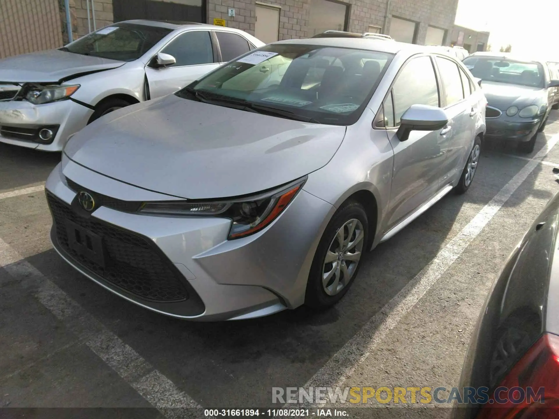 2 fotografías del automóvil dañado JTDEPRAE7LJ090200 TOYOTA COROLLA 2020
