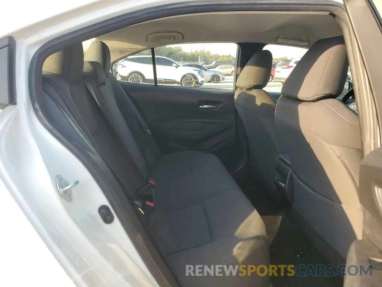 10 fotografías del automóvil dañado JTDEPRAE7LJ098572 TOYOTA COROLLA 2020