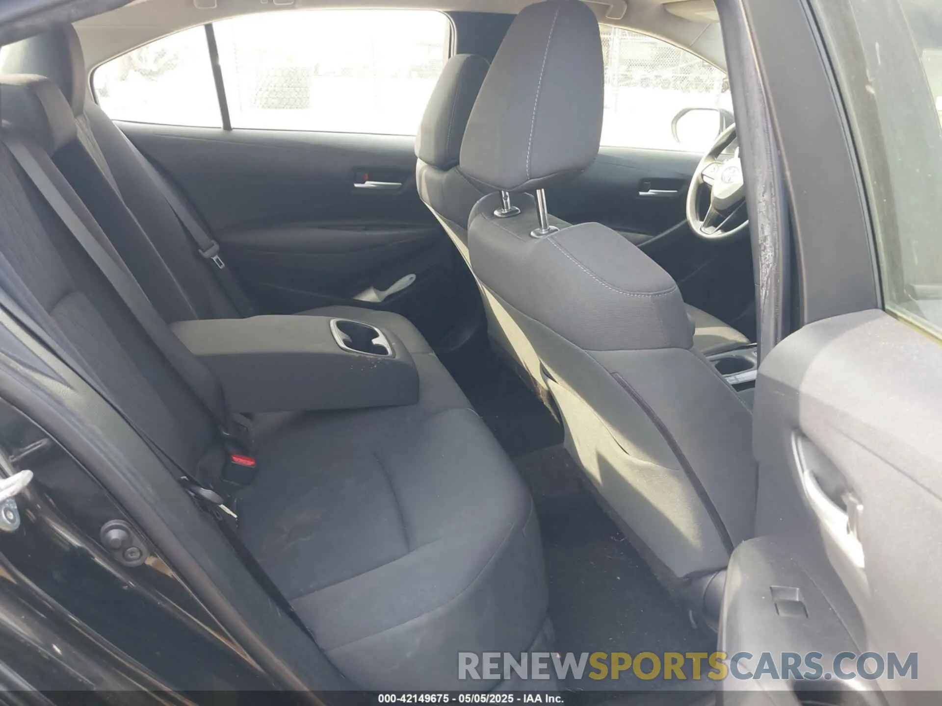 8 fotografías del automóvil dañado JTDEPRAE8LJ037666 TOYOTA COROLLA 2020