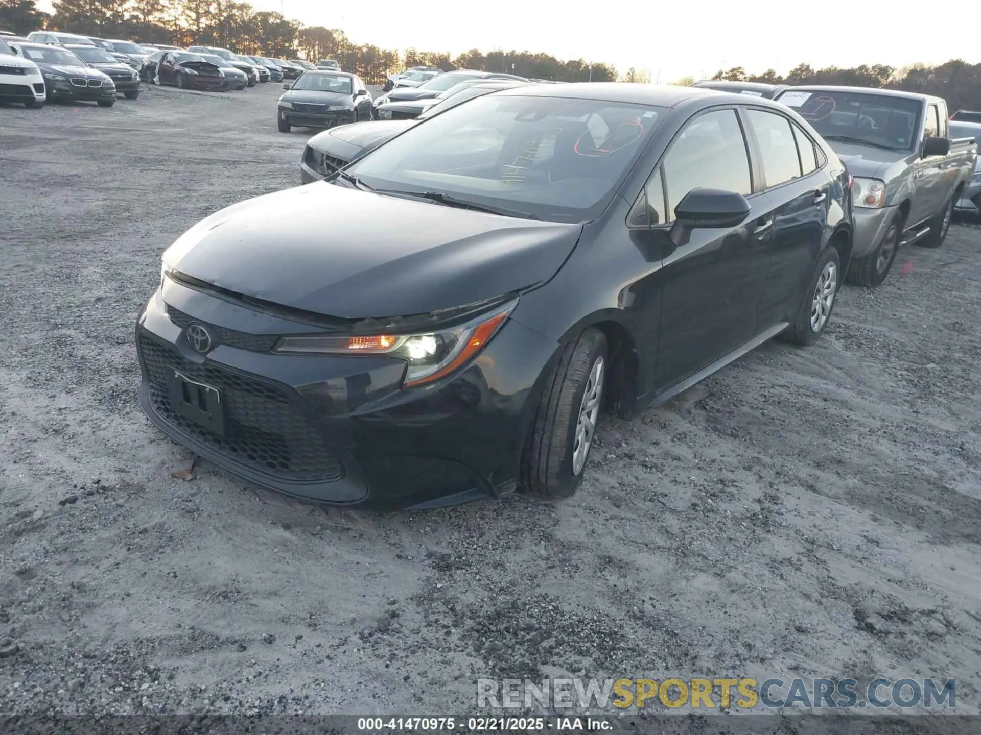 2 fotografías del automóvil dañado JTDEPRAE8LJ045301 TOYOTA COROLLA 2020