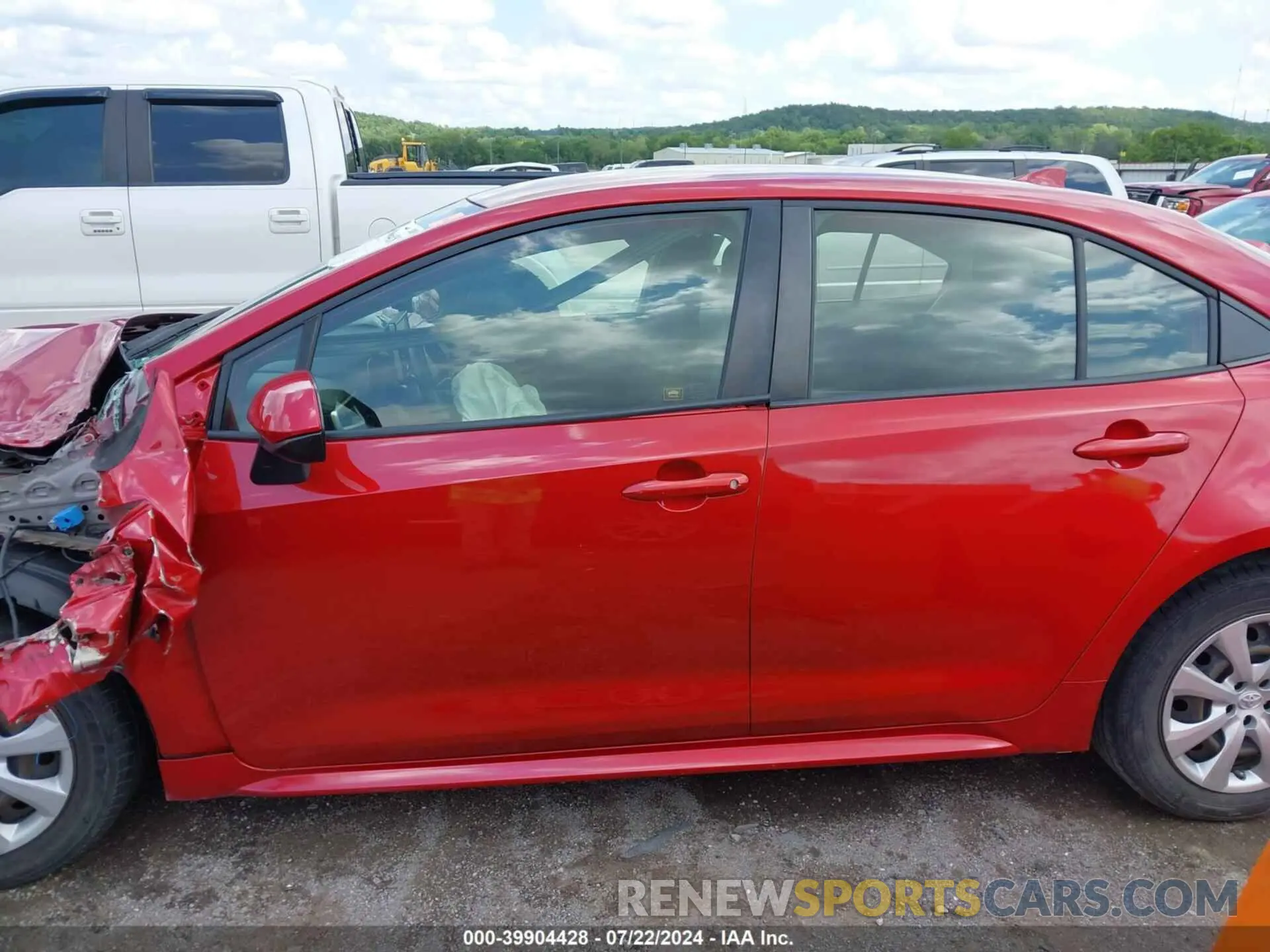 14 fotografías del automóvil dañado JTDEPRAE8LJ045573 TOYOTA COROLLA 2020