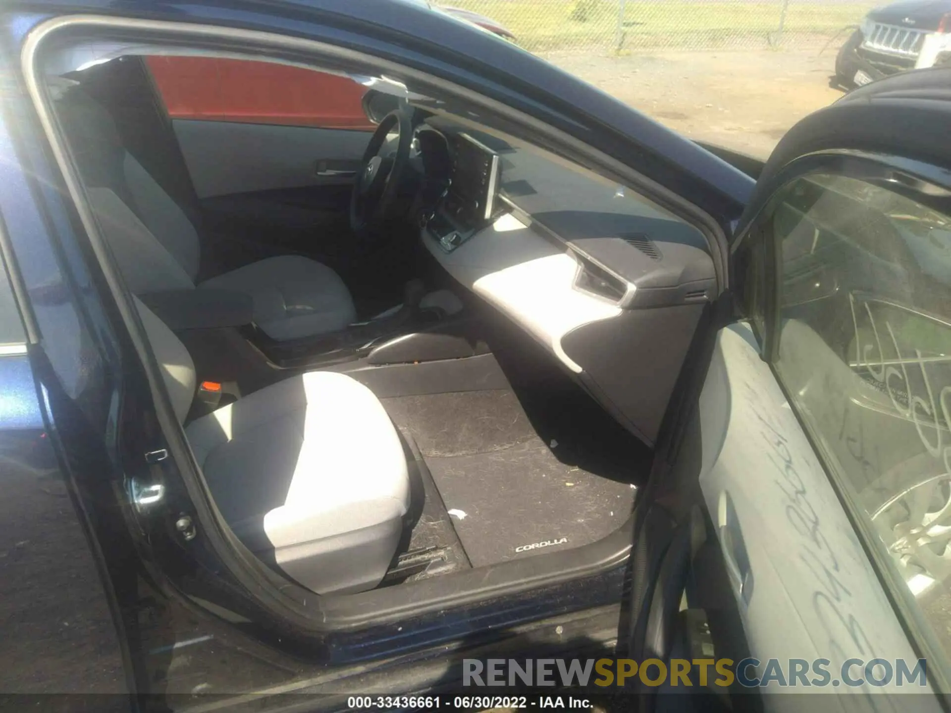 5 fotografías del automóvil dañado JTDEPRAE8LJ048411 TOYOTA COROLLA 2020