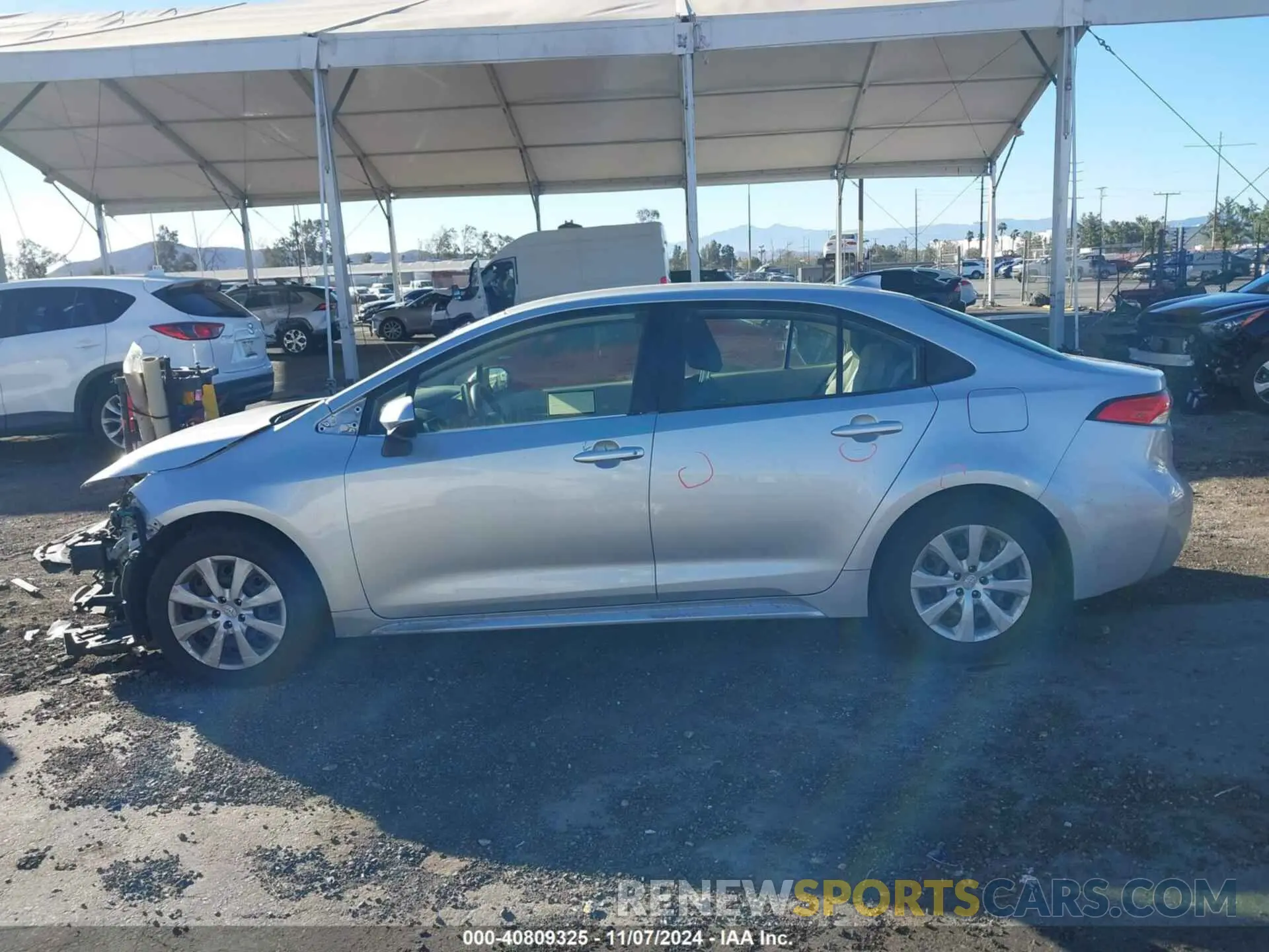 15 fotografías del automóvil dañado JTDEPRAE8LJ059196 TOYOTA COROLLA 2020