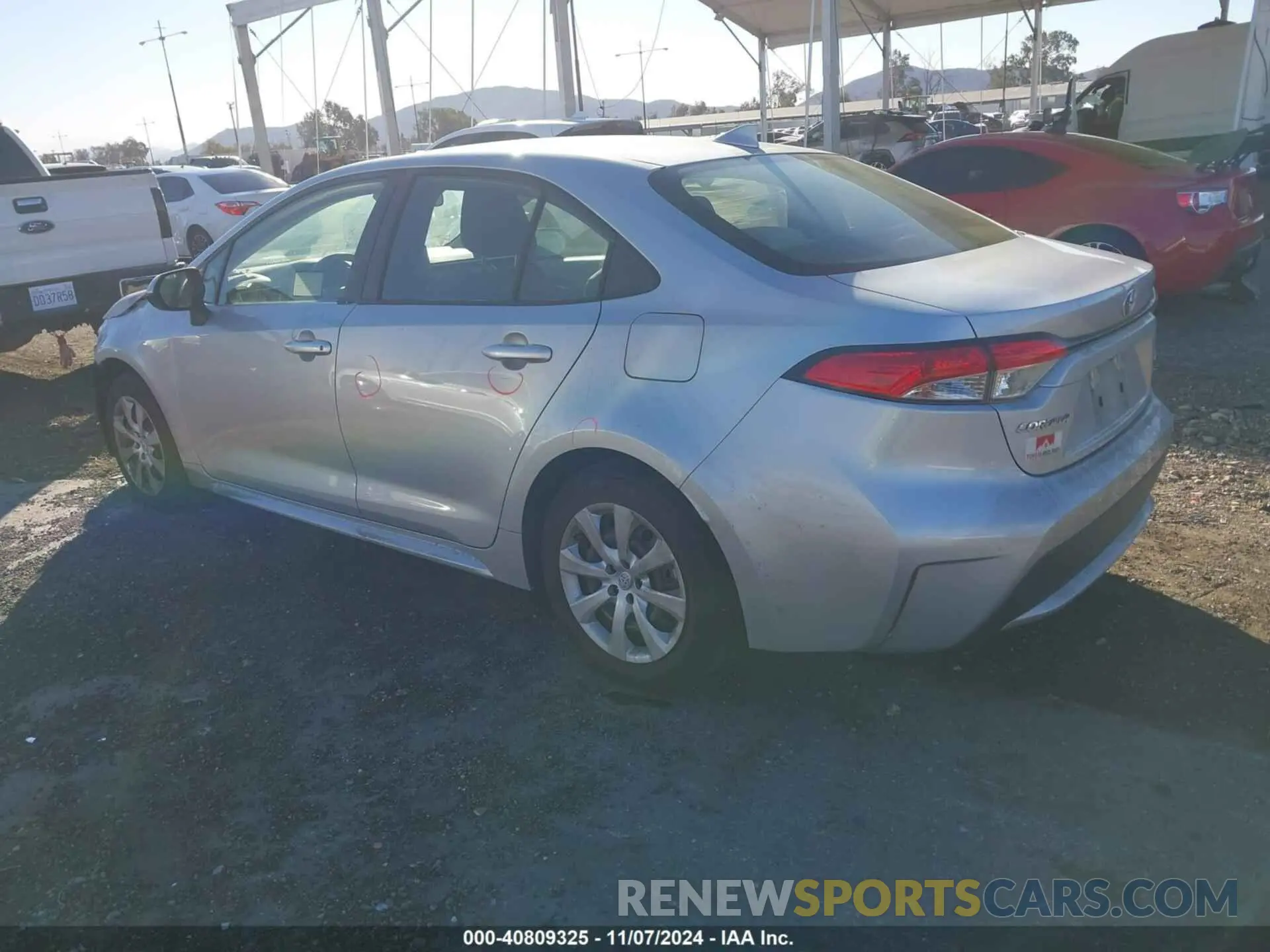 3 fotografías del automóvil dañado JTDEPRAE8LJ059196 TOYOTA COROLLA 2020