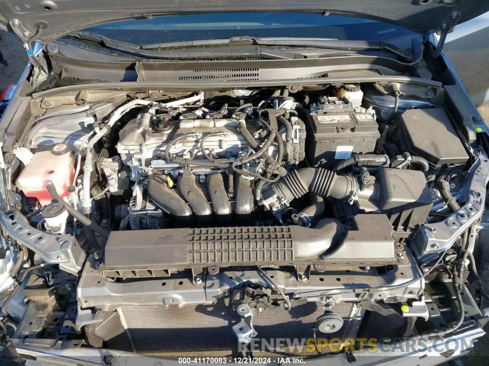 10 fotografías del automóvil dañado JTDEPRAE8LJ090318 TOYOTA COROLLA 2020
