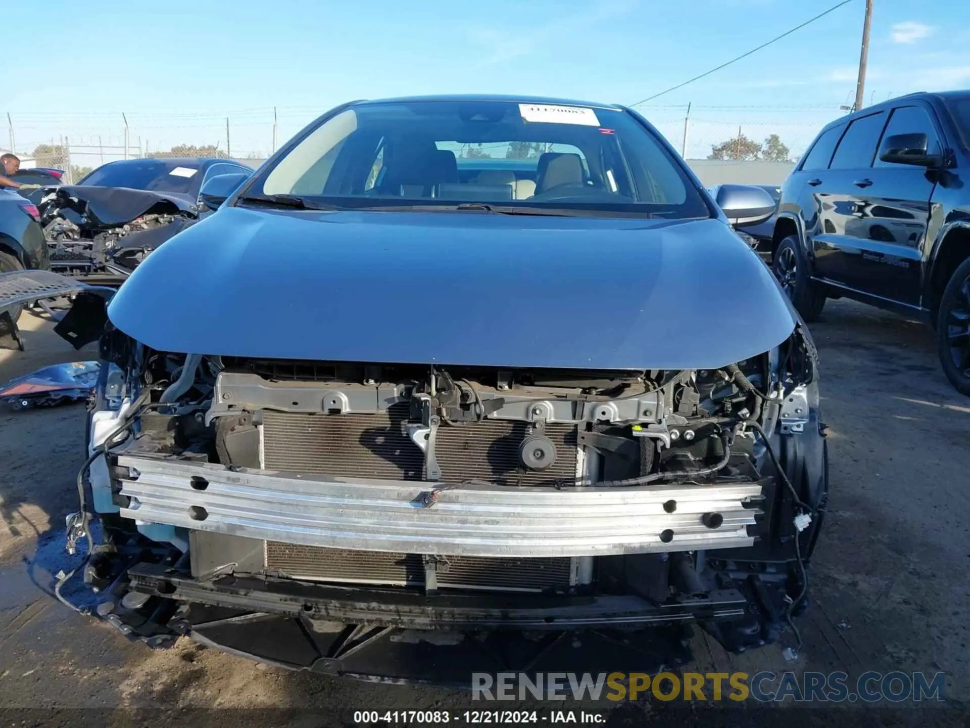 13 fotografías del automóvil dañado JTDEPRAE8LJ090318 TOYOTA COROLLA 2020