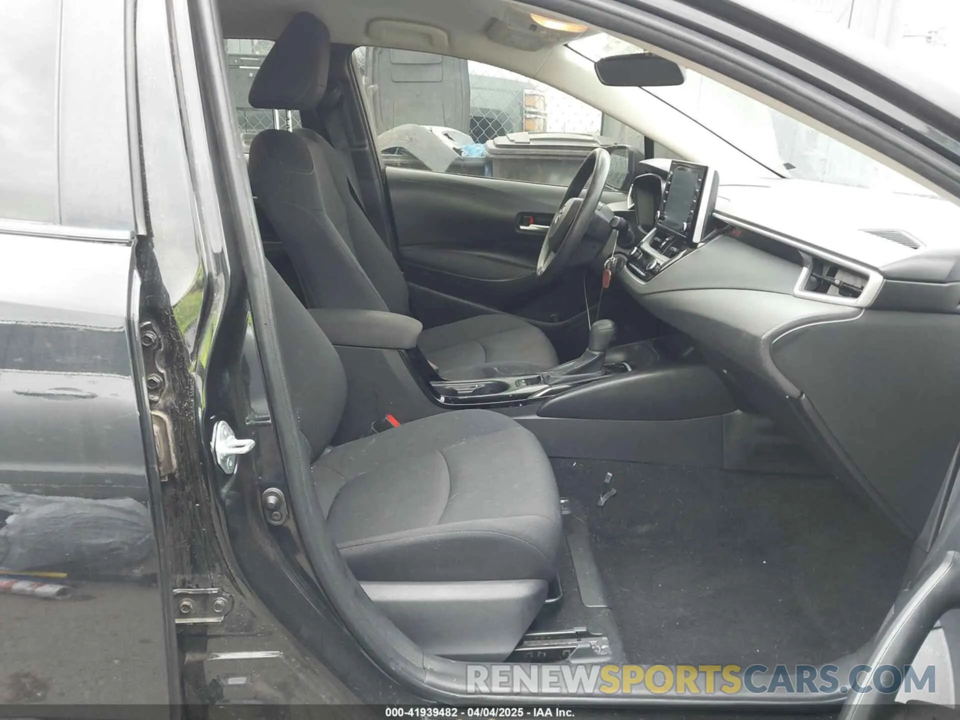 5 fotografías del automóvil dañado JTDEPRAE9LJ041919 TOYOTA COROLLA 2020