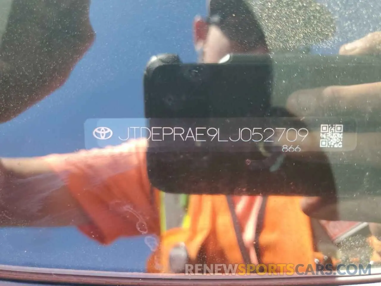 14 fotografías del automóvil dañado JTDEPRAE9LJ052709 TOYOTA COROLLA 2020
