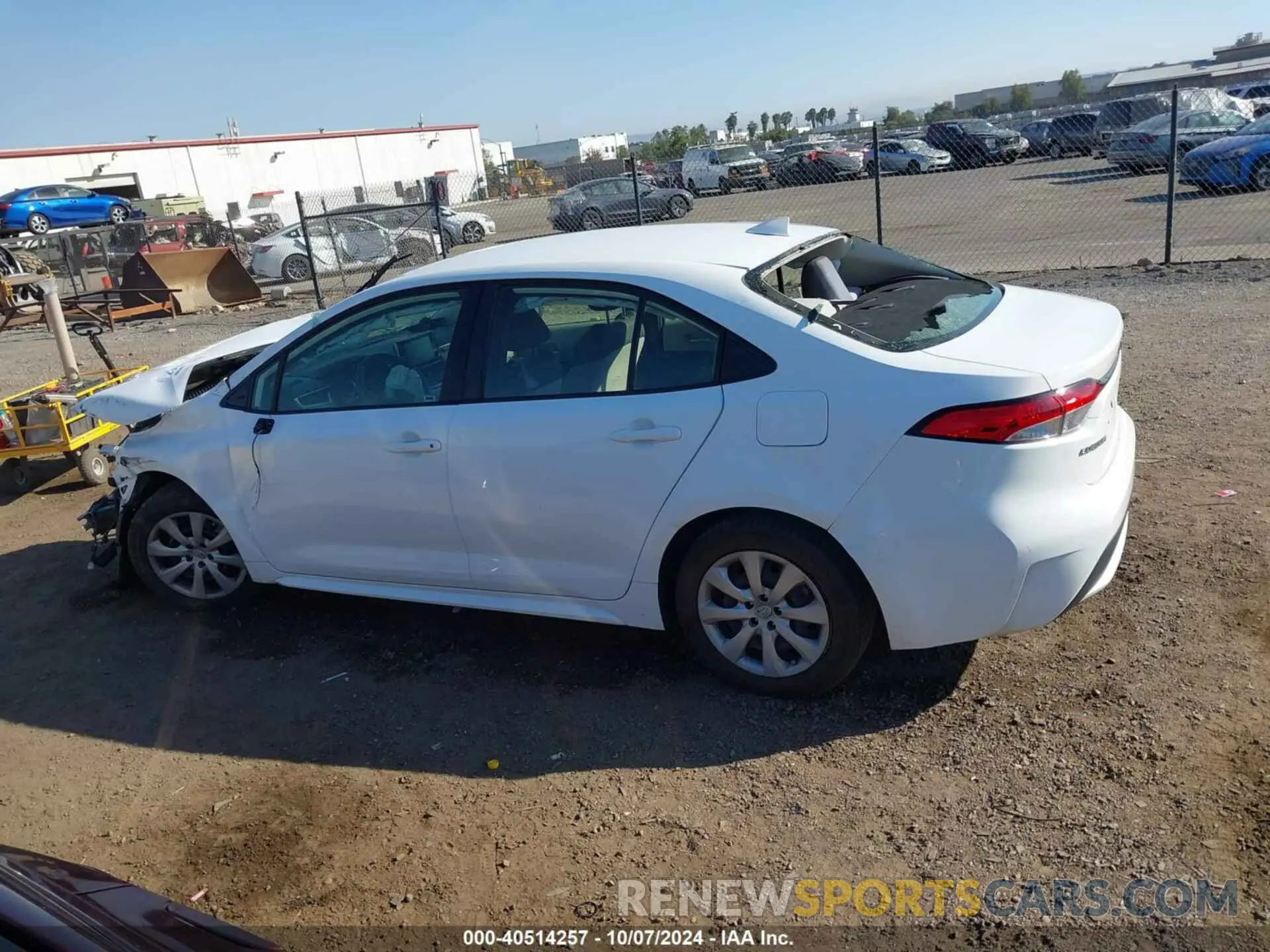 15 fotografías del automóvil dañado JTDEPRAE9LJ110804 TOYOTA COROLLA 2020