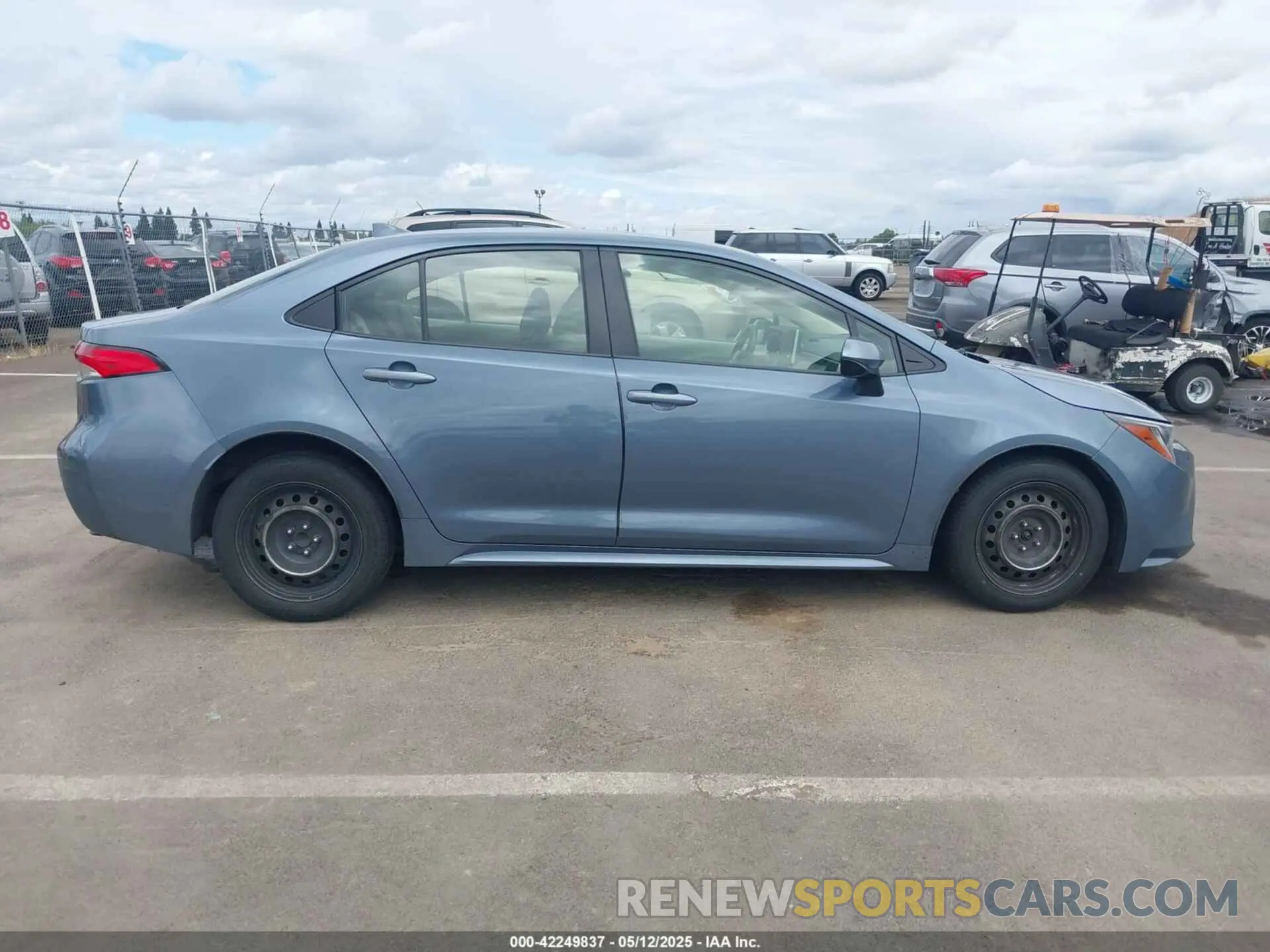 13 fotografías del automóvil dañado JTDEPRAE9LJ116683 TOYOTA COROLLA 2020
