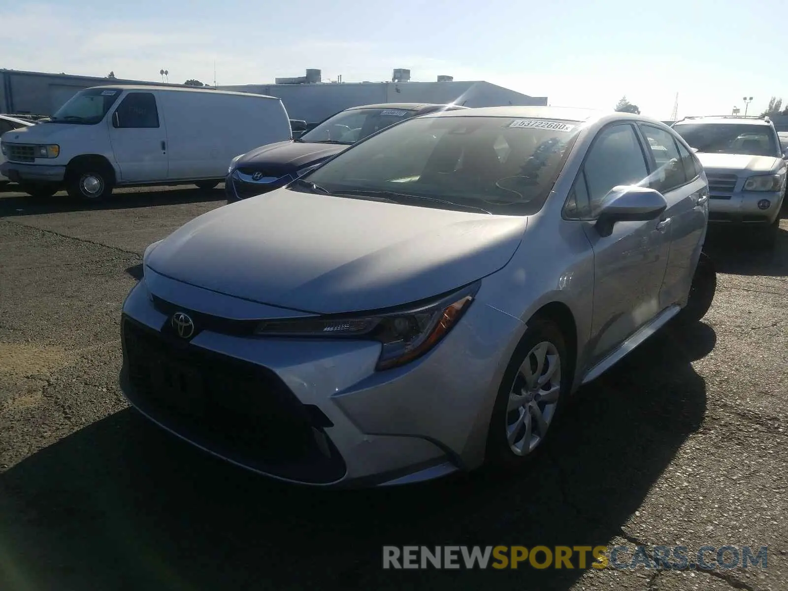 2 fotografías del automóvil dañado JTDEPRAEXLJ000912 TOYOTA COROLLA 2020