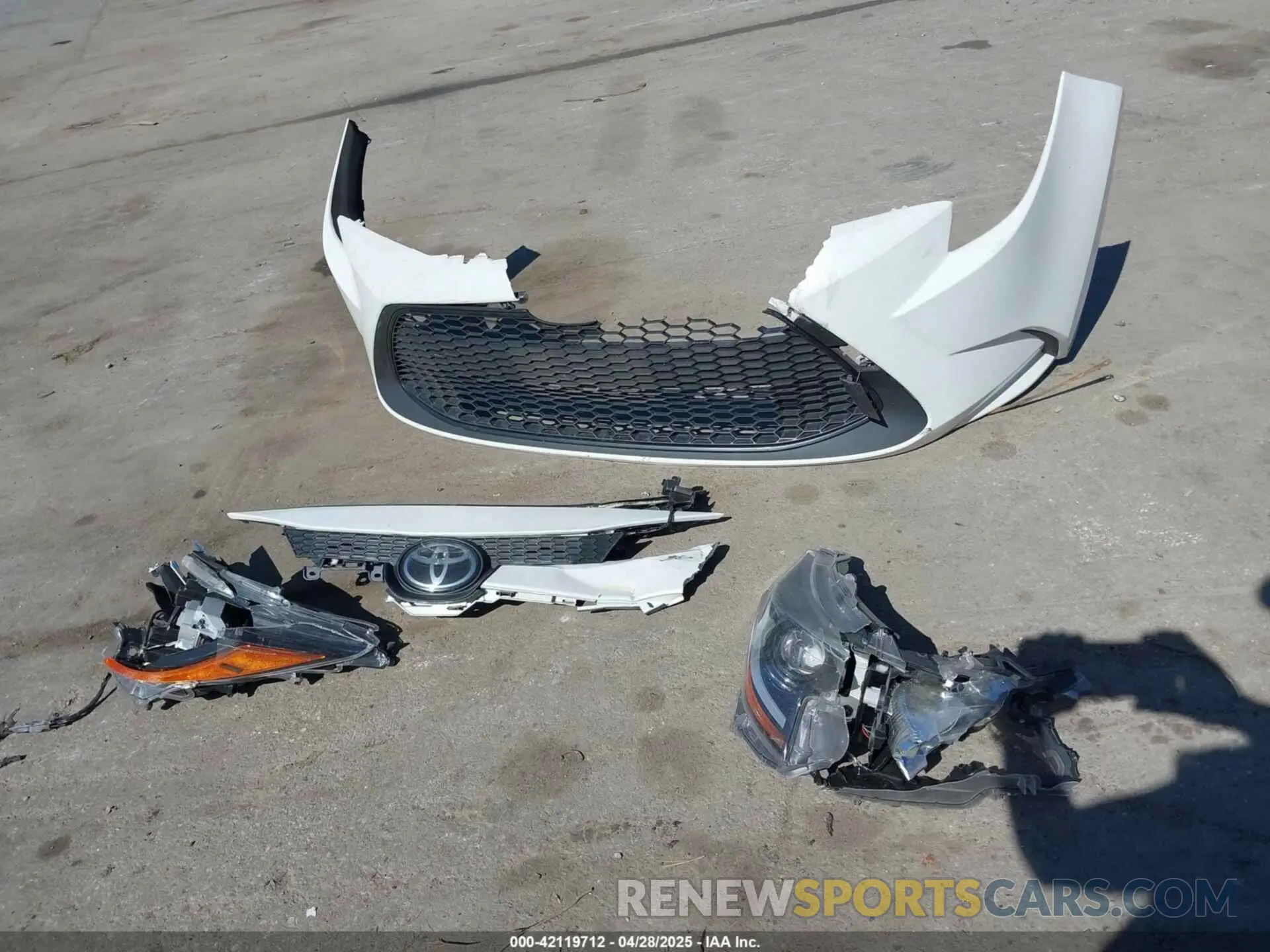 12 fotografías del automóvil dañado JTDEPRAEXLJ022781 TOYOTA COROLLA 2020