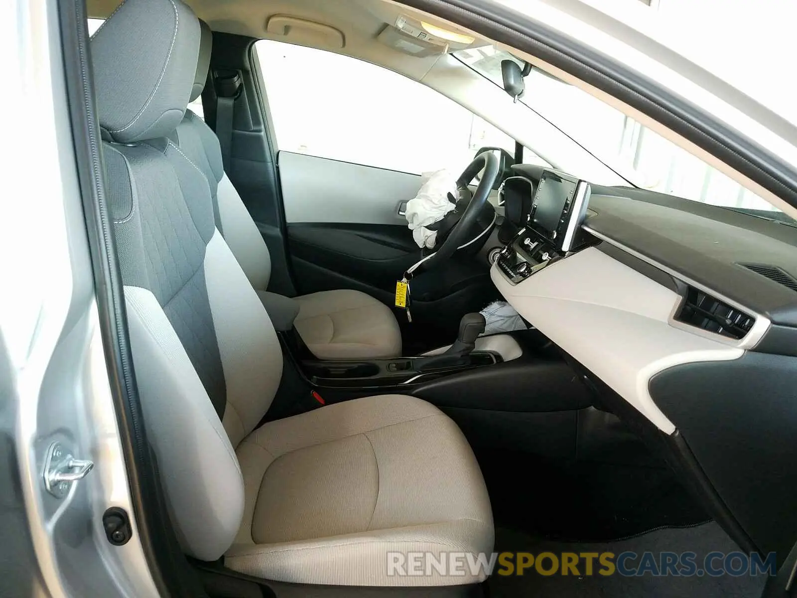 5 fotografías del automóvil dañado JTDEPRAEXLJ048166 TOYOTA COROLLA 2020